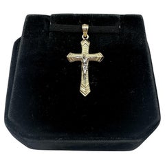 Cross Pendant in 14kt Yellow Gold – 0.91g, New Condition