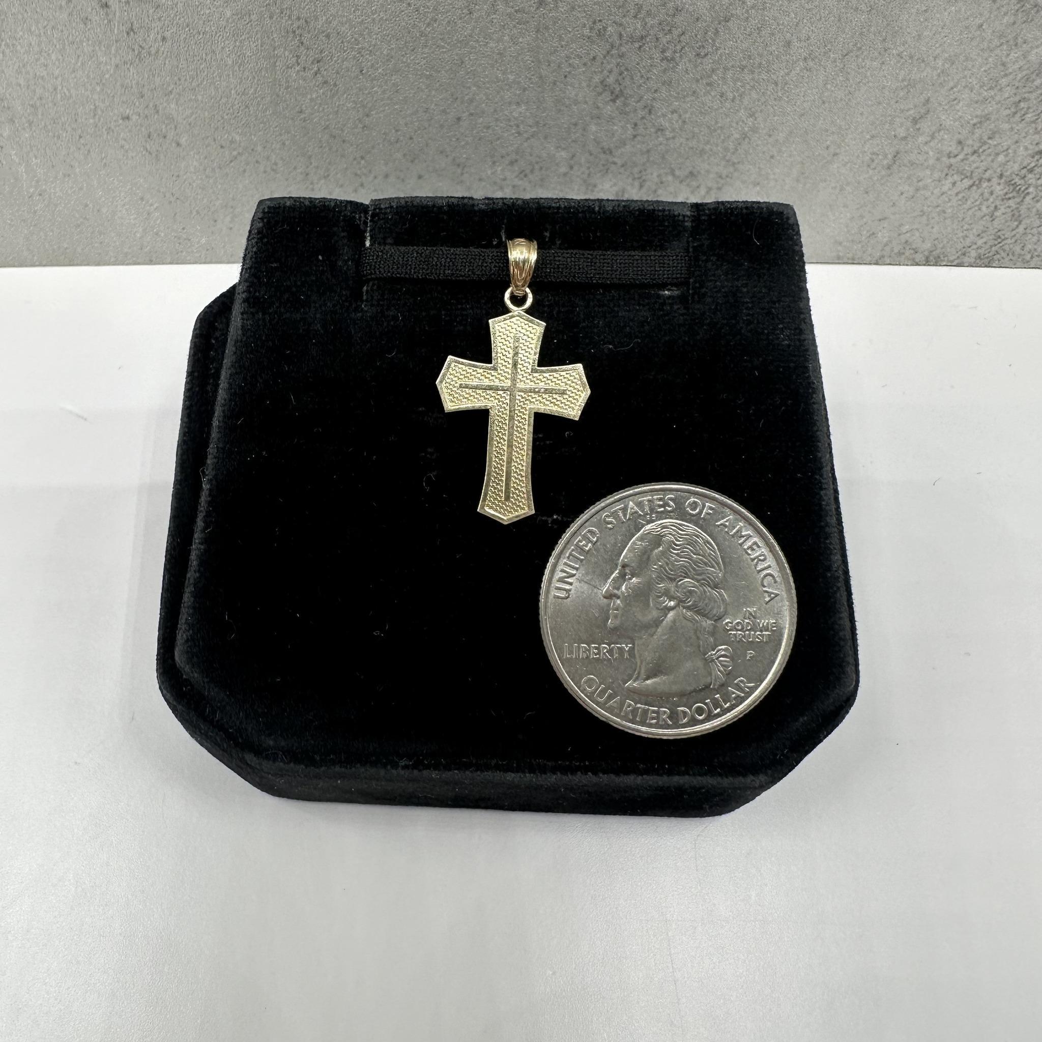 da uomo o donna Ciondolo a forma di croce in oro giallo 14kt - 1,05 g, condizioni pari al nuovo in vendita