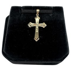 Cross Pendant in 14kt Yellow Gold – 1.61g