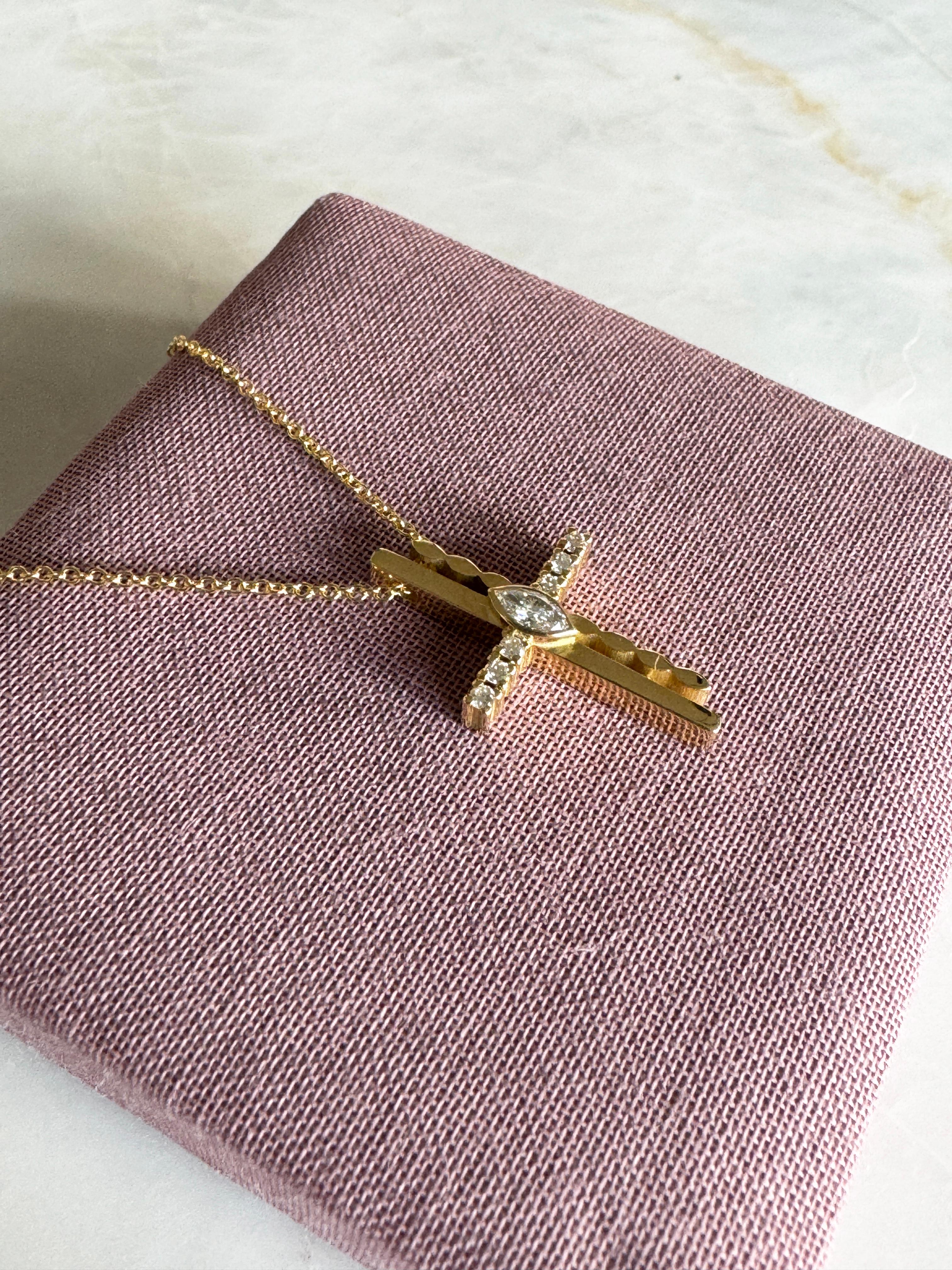 Contemporary Cross Pendant in 18 Karat Yellow Gold with Diamonds For Sale