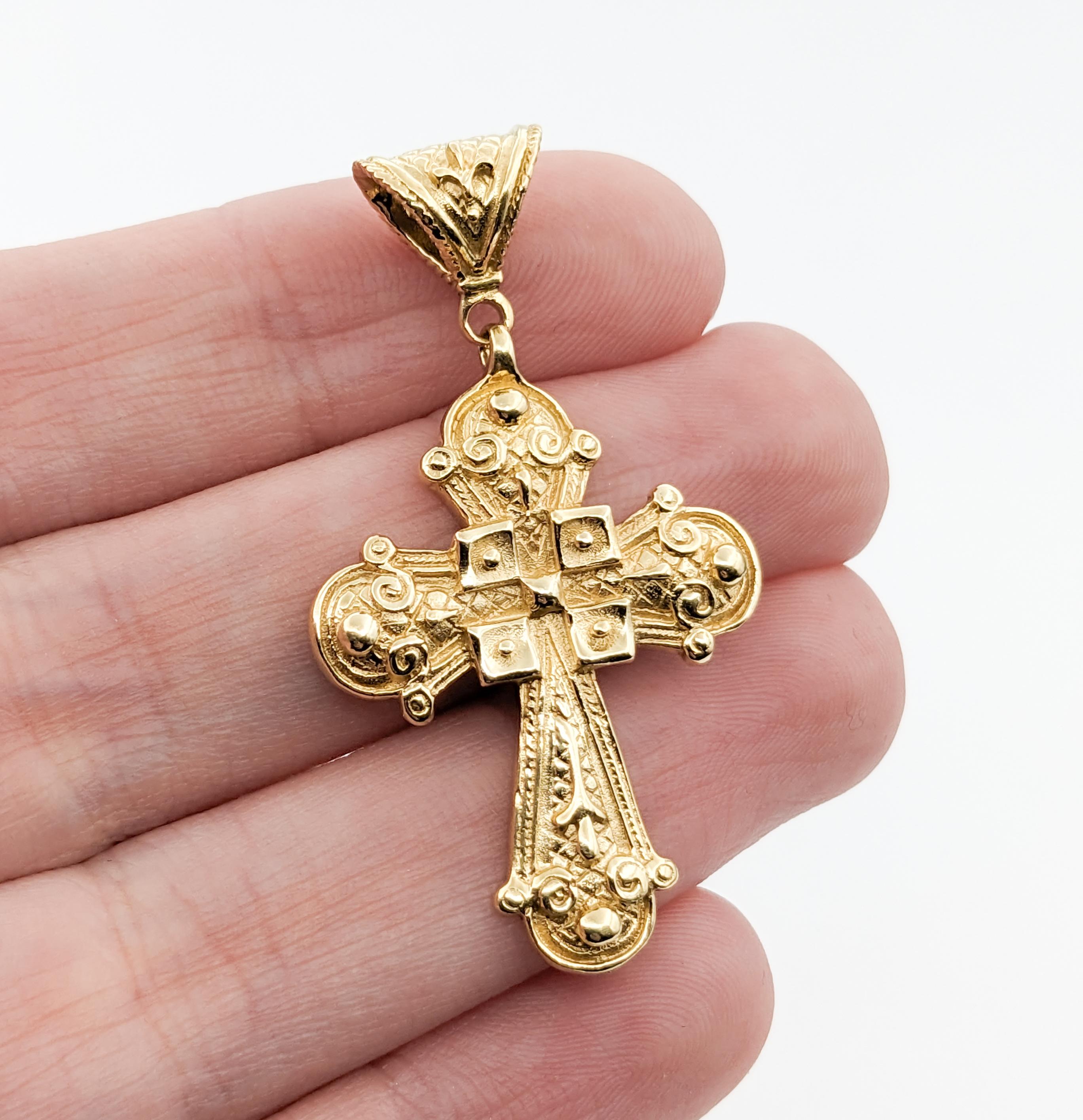 Cross Pendant In Yellow Gold For Sale 2
