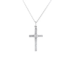 Cross Pendant Necklace - 18k White Gold - 21 Diamonds total 0.25 ct H VS