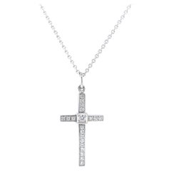 Used Cross Pendant Necklace - 18k White Gold - 21 Diamonds total 0.25 ct H VS 