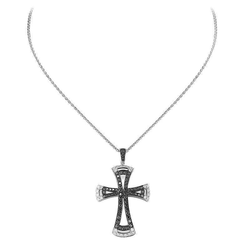 Kreuz-Anhänger-Halskette im Angebot