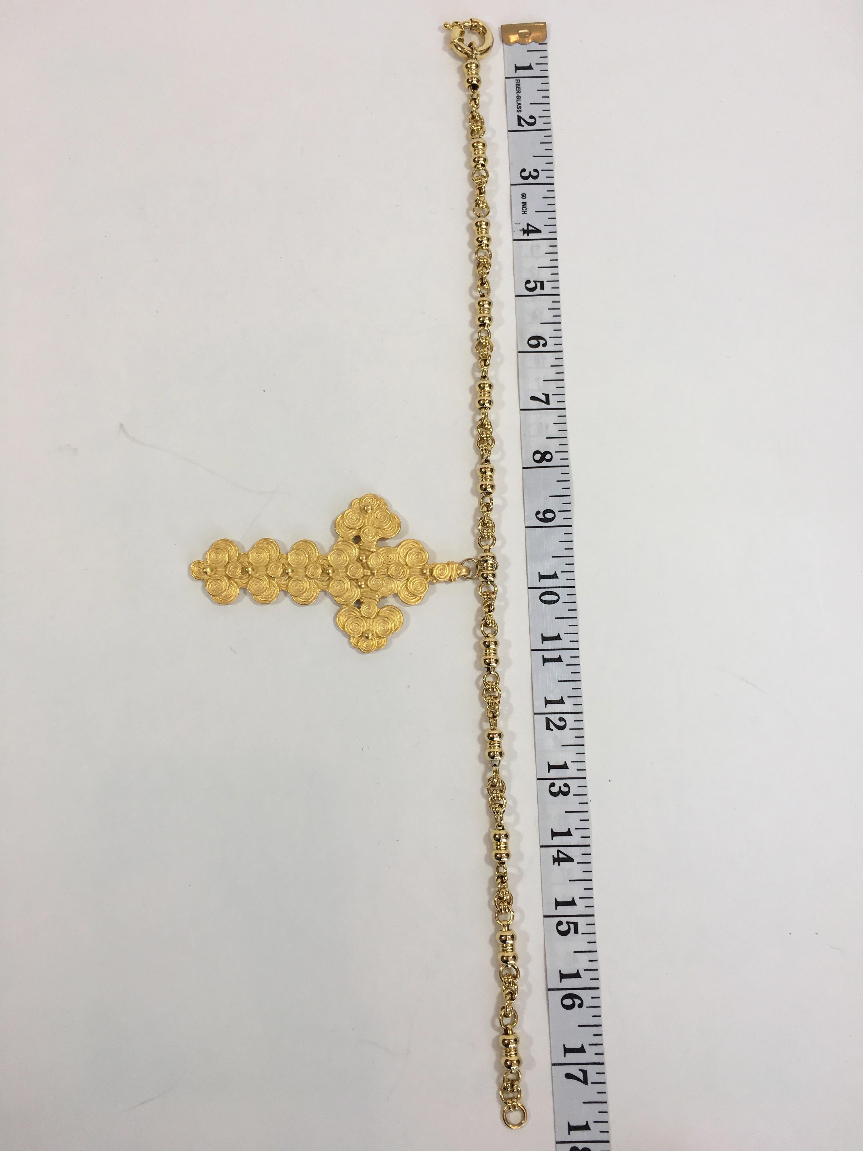 da uomo o donna Ciondolo a croce su collana a catena Chucky in vendita