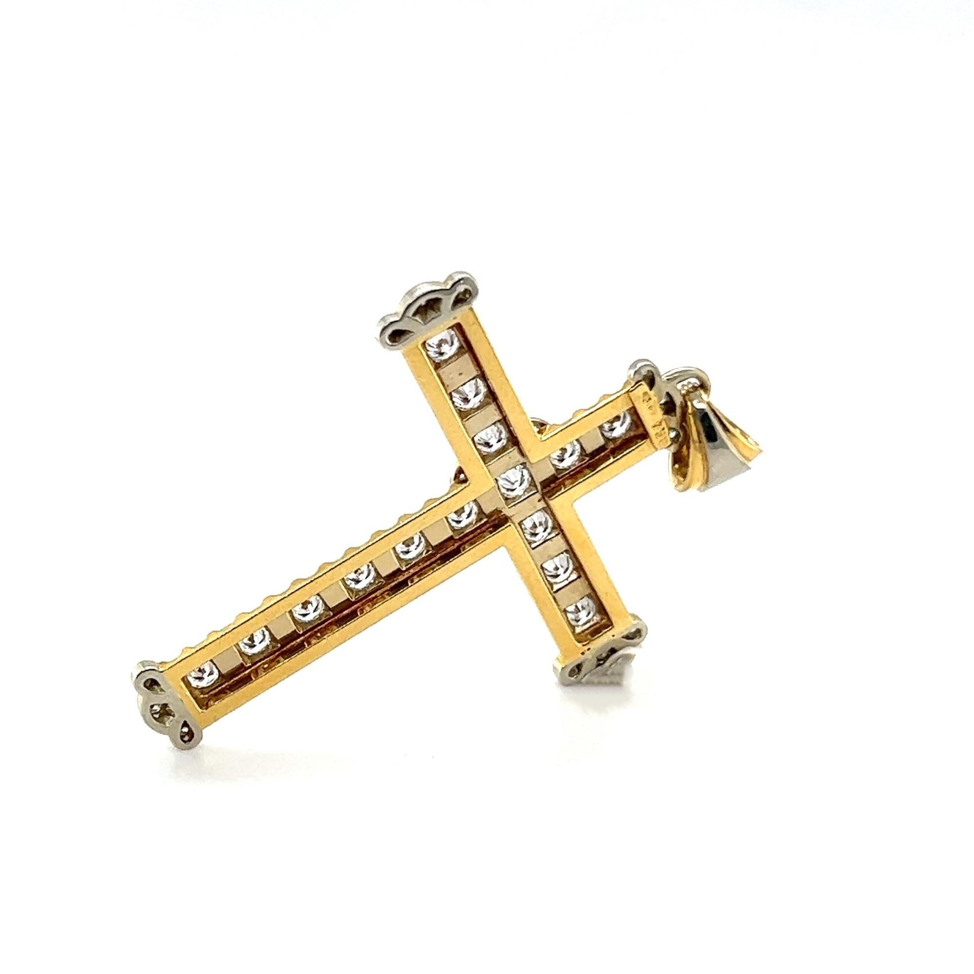 Cross Pendant with Diamonds in 18 Karat Yellow & White Gold 6