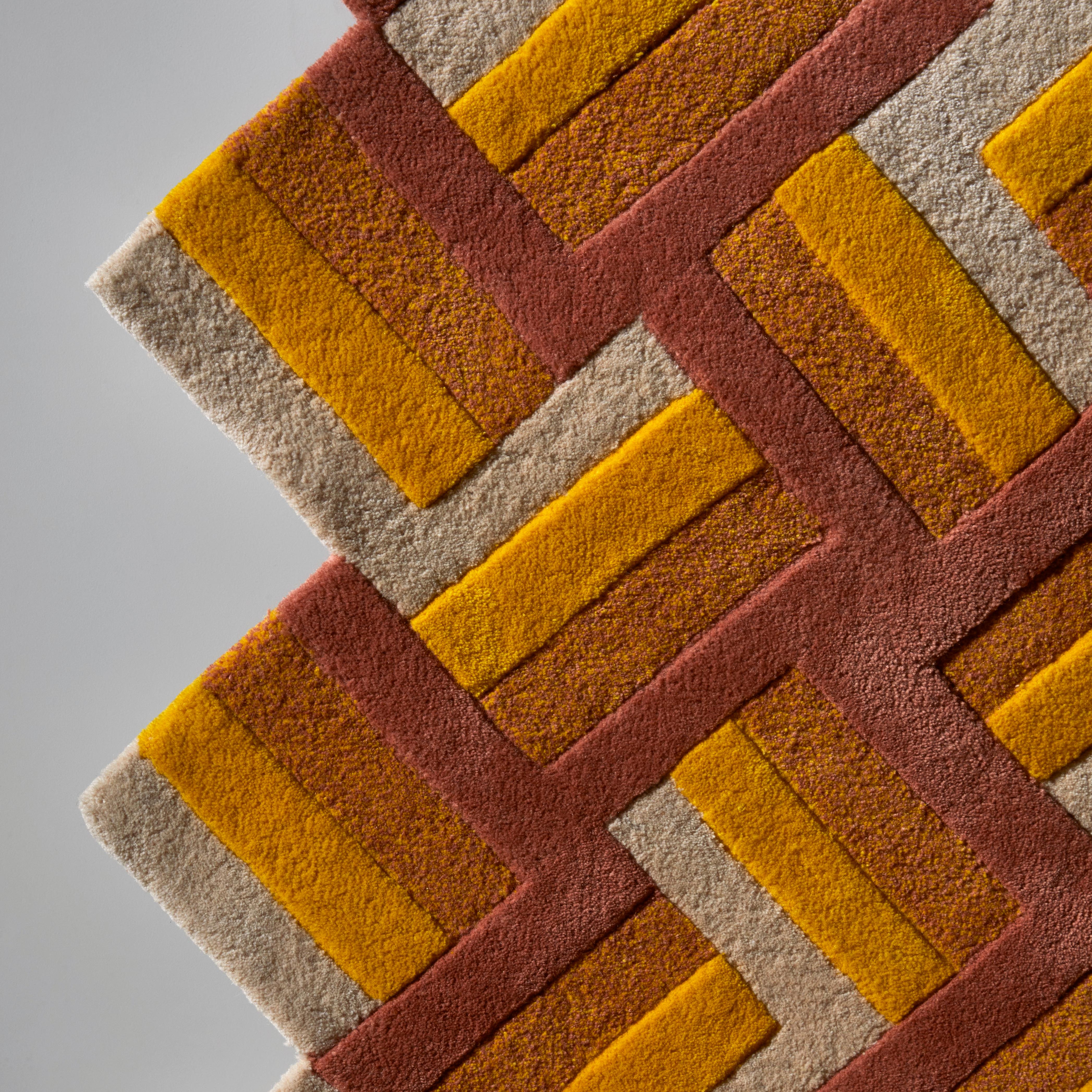 Cross Teppich - 'Beige-Gelb-Orange-Rosa' von Anatole Royer für La Chance (Moderne) im Angebot