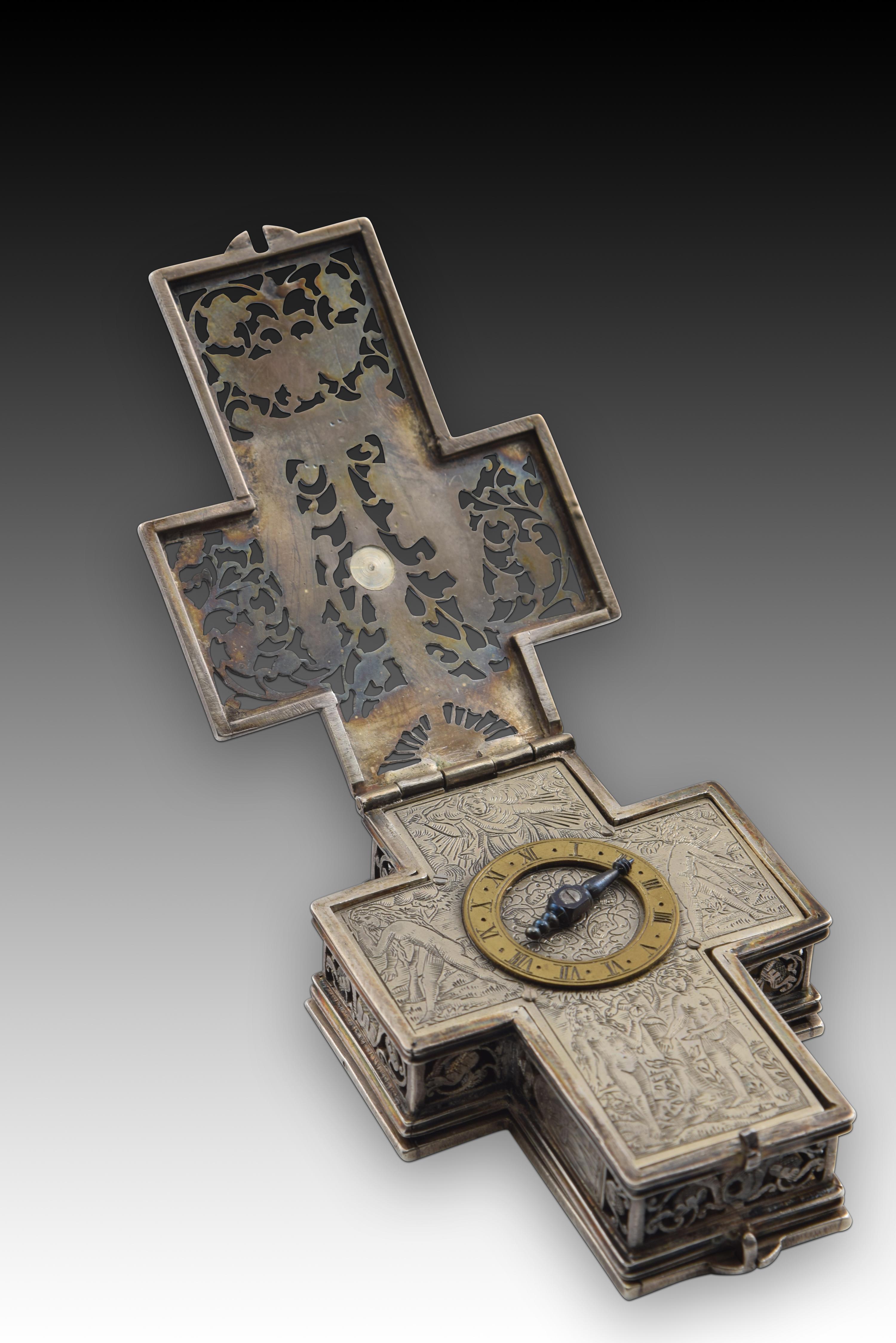 XVIIIe siècle et antérieur Horloge de coffre en forme de croix, argent, 17ème siècle, elle présente des restaurations en vente