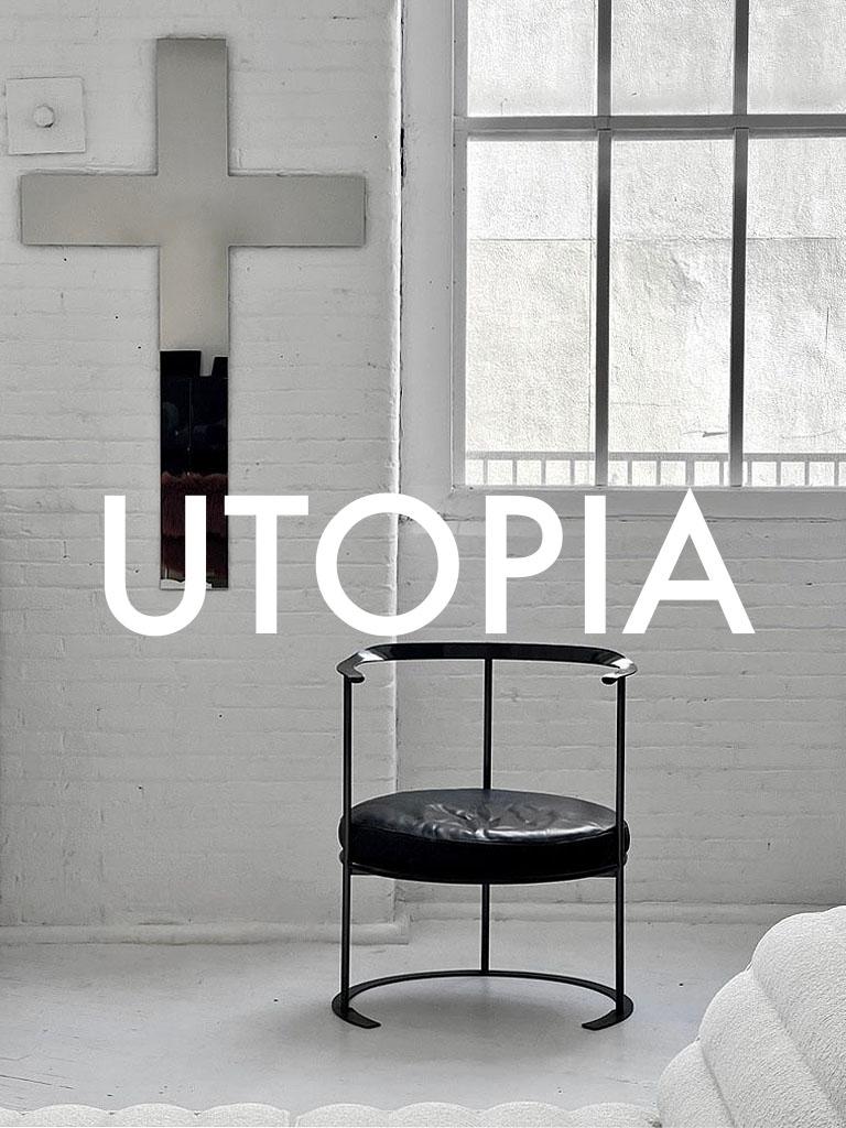 Américain Miroir en forme de croix UTOPIA en vente