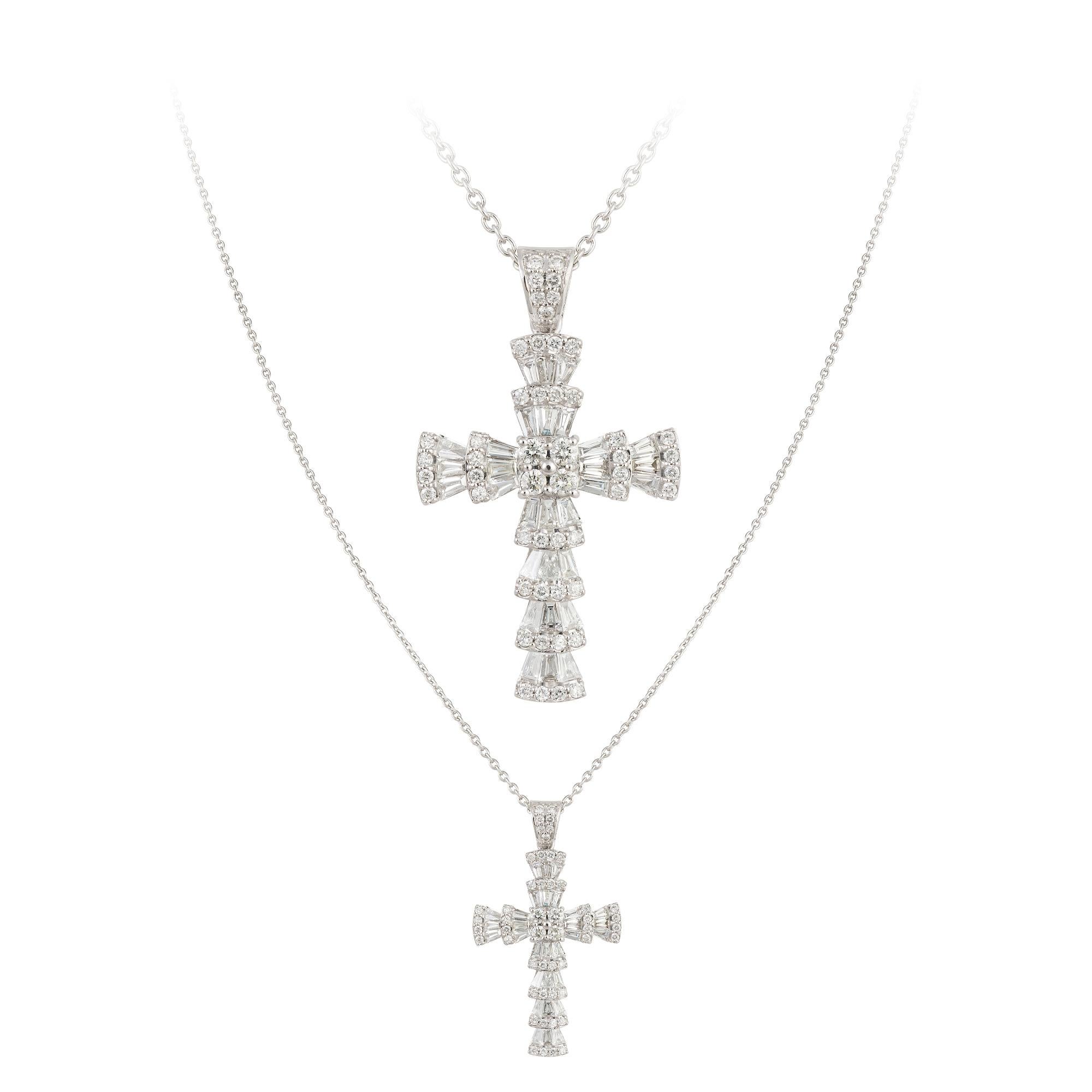 Kreuz Weißgold 18K Halskette Diamant für Sie im Zustand „Neu“ im Angebot in Montreux, CH