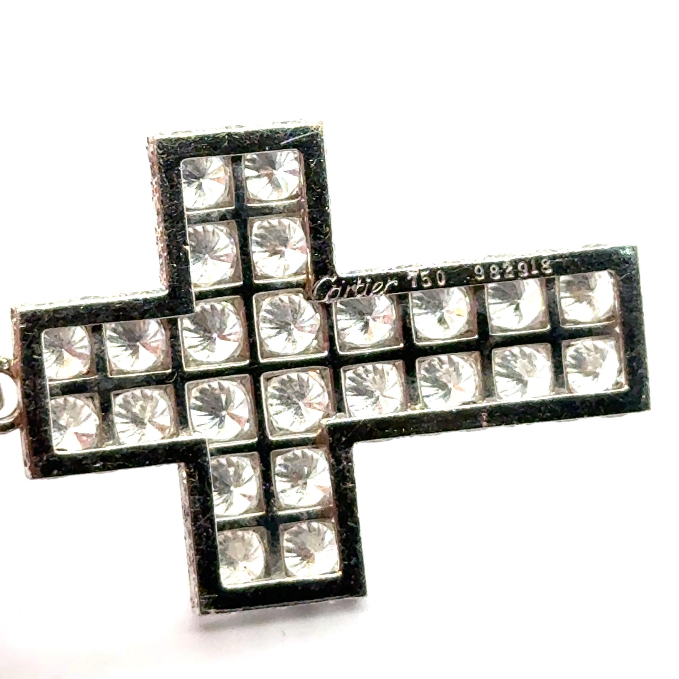 Croce con diamanti in oro bianco 18 carati di Cartier in vendita 2