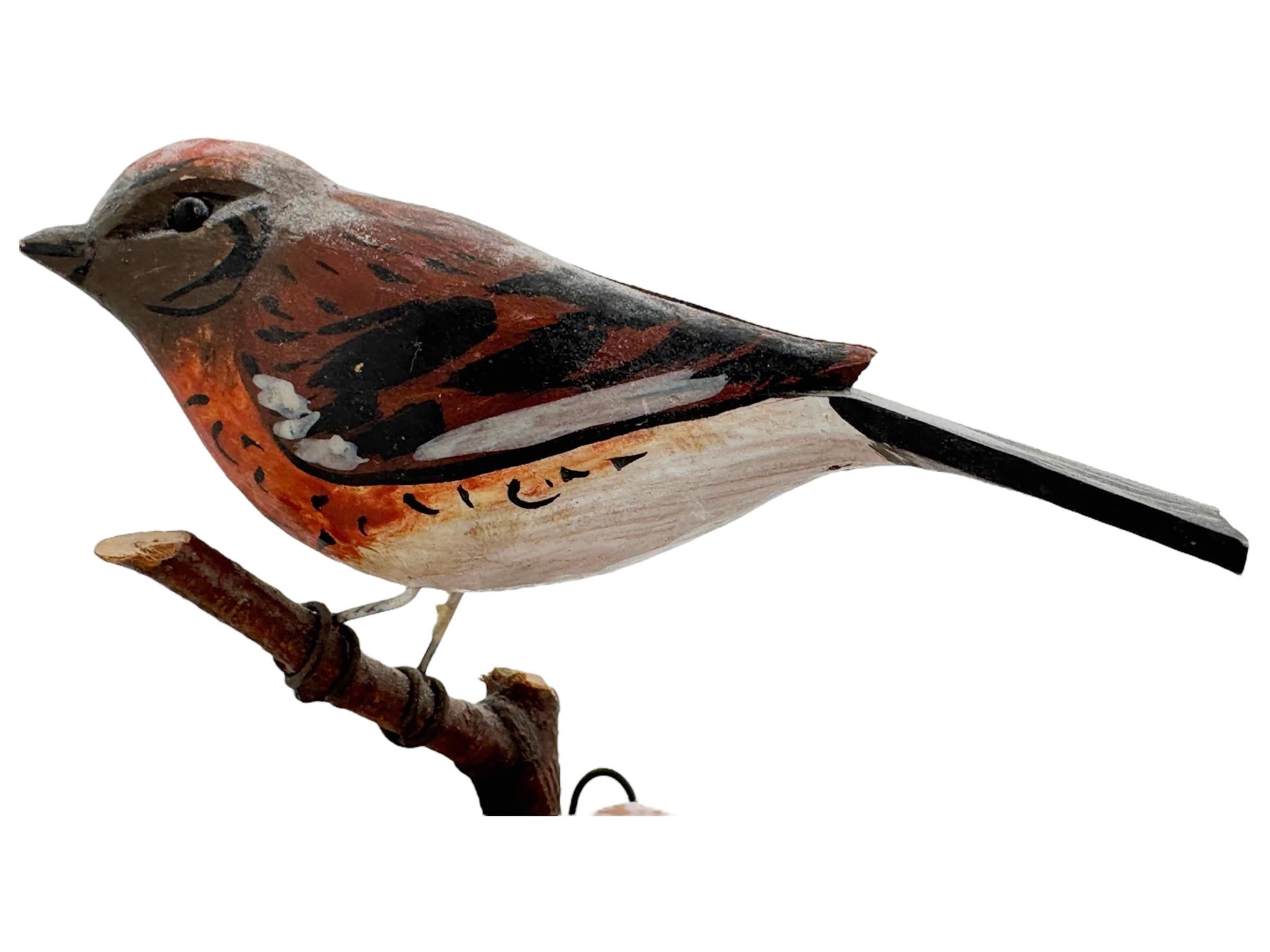 Pájaro Piquituerto Vichtauer Tallado a Mano en Madera, Arte Popular de la Selva Negra, Austria, Años 20 en venta 4