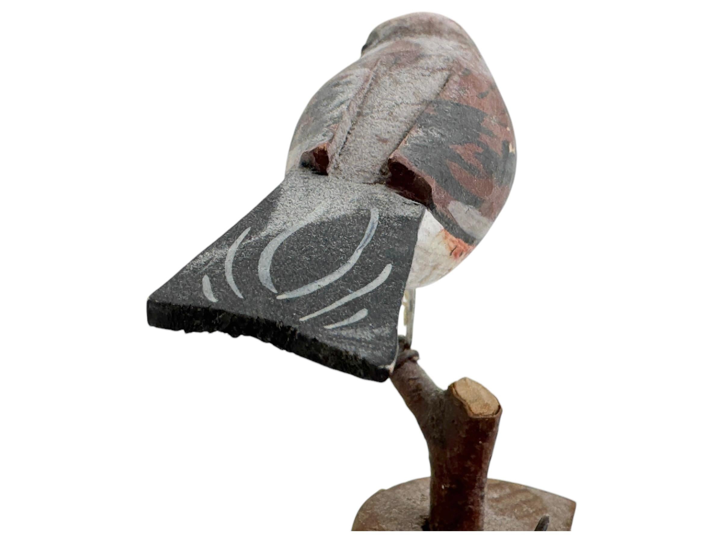 Pájaro Piquituerto Vichtauer Tallado a Mano en Madera, Arte Popular de la Selva Negra, Austria, Años 20 en venta 6