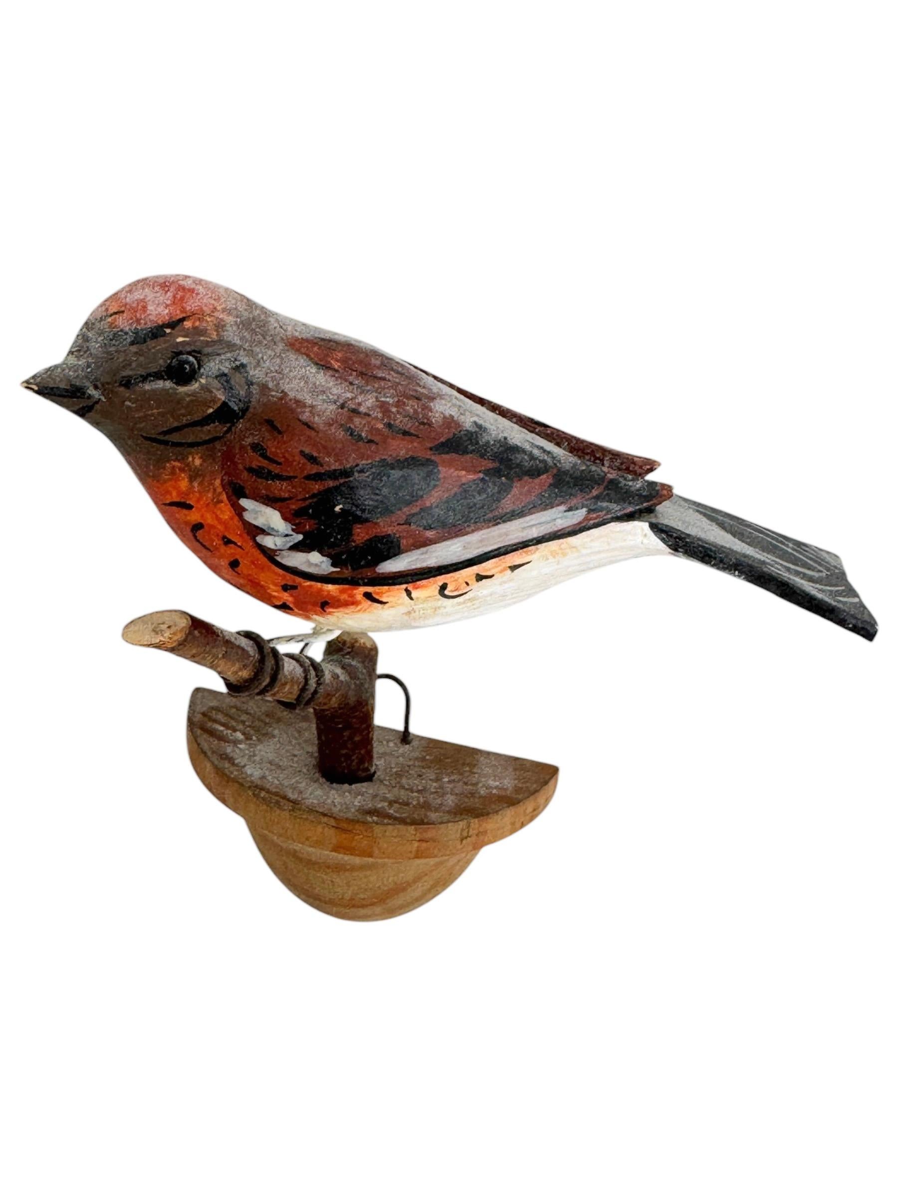 Pájaro Piquituerto Vichtauer Tallado a Mano en Madera, Arte Popular de la Selva Negra, Austria, Años 20 Bosque negro en venta
