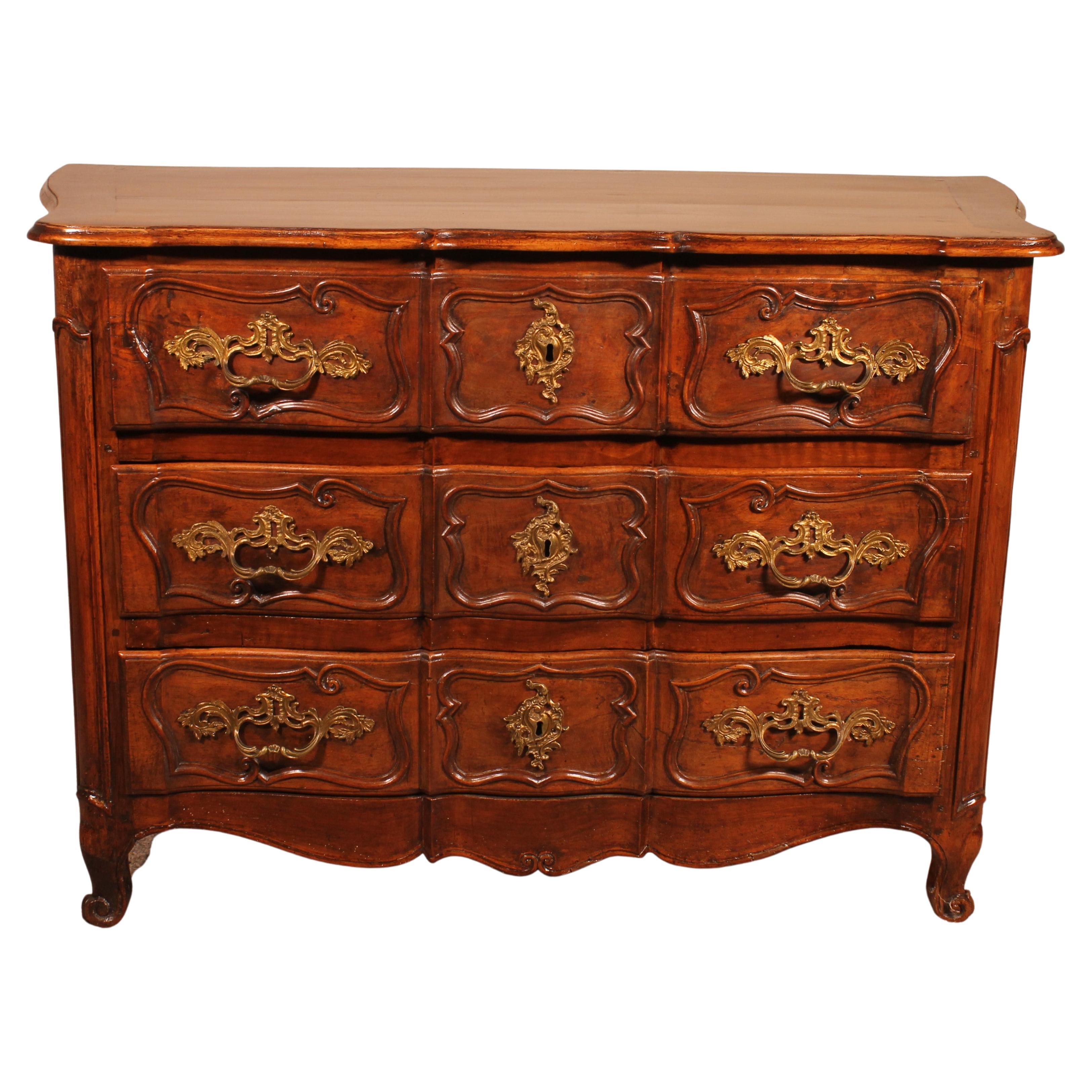 Crossbow Commode / Chest of Drawers in Walnut 18 ° Century Louis XV For Sale
