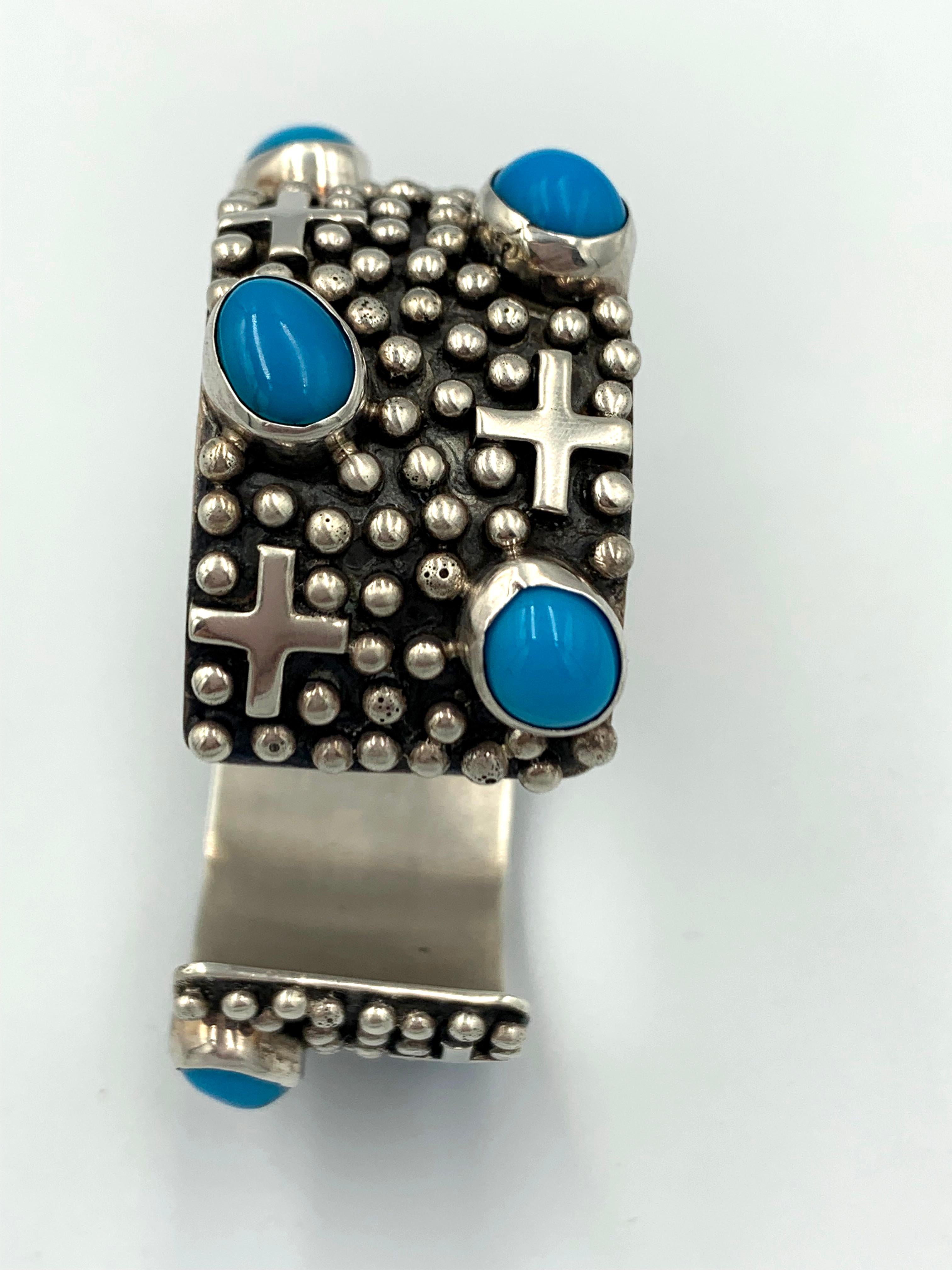 Bracciale in argento con croci e gocce di pioggia e turchese di Ronnie Willie in vendita 1