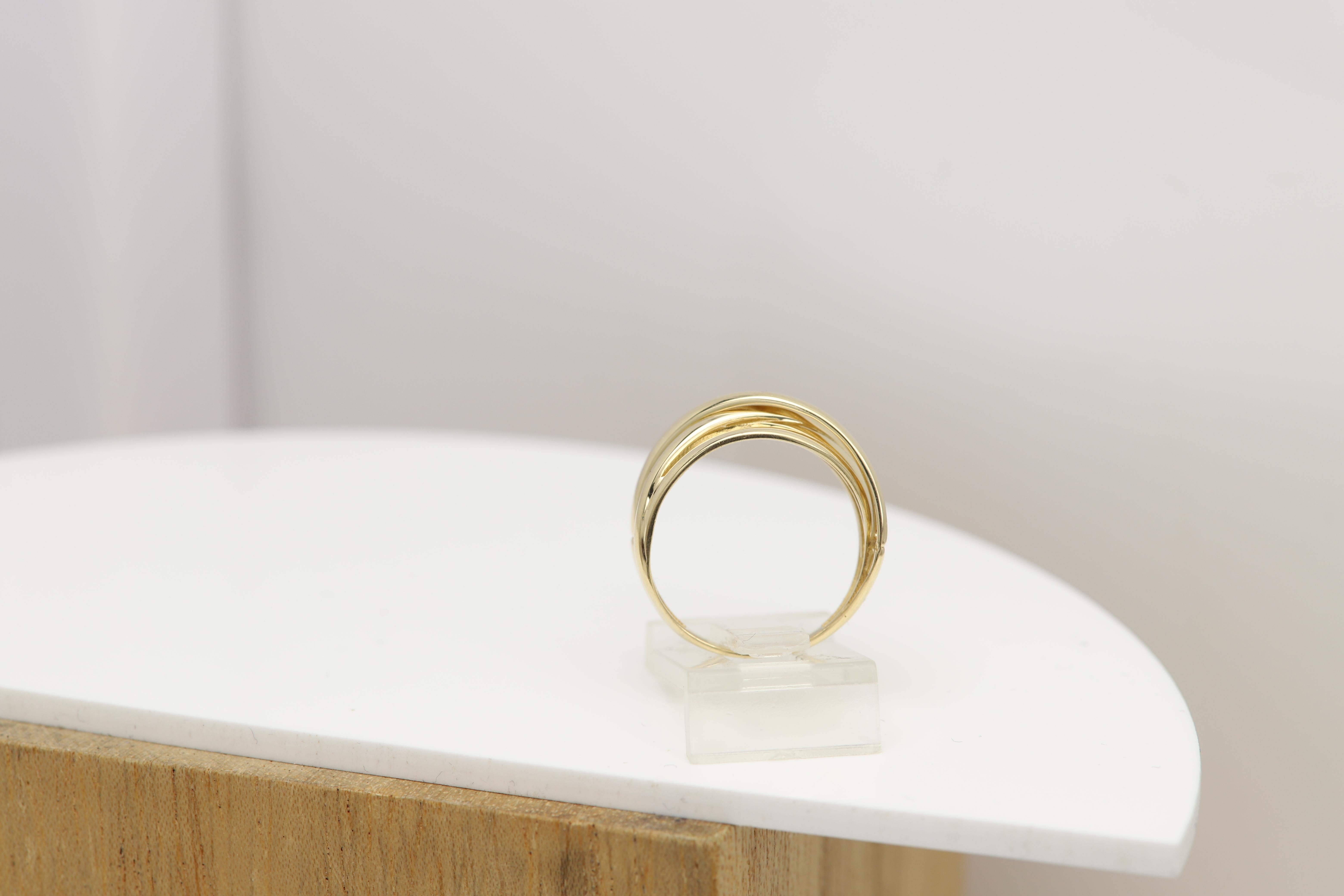 Anello crossover in oro 14 carati Band in oro giallo crossover design in vendita 1