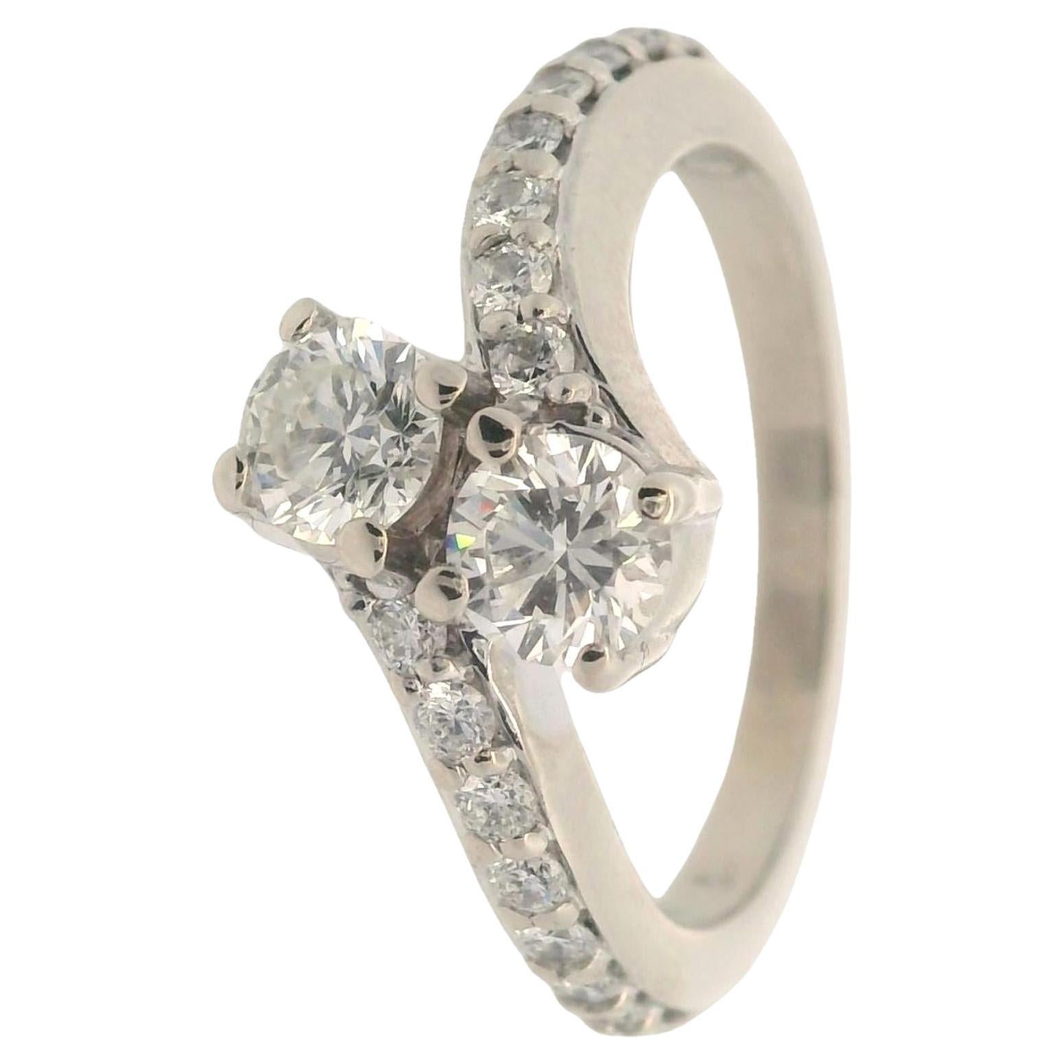 Crossover-Ring aus 14 Karat Weißgold mit 1,20 Karat Diamanten