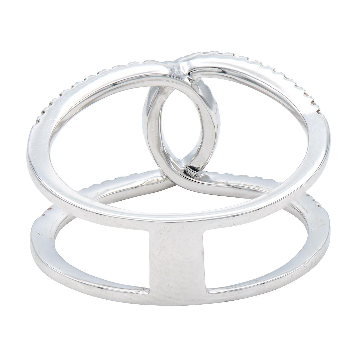 Round Cut Crossover Band Diamond Ring For Sale