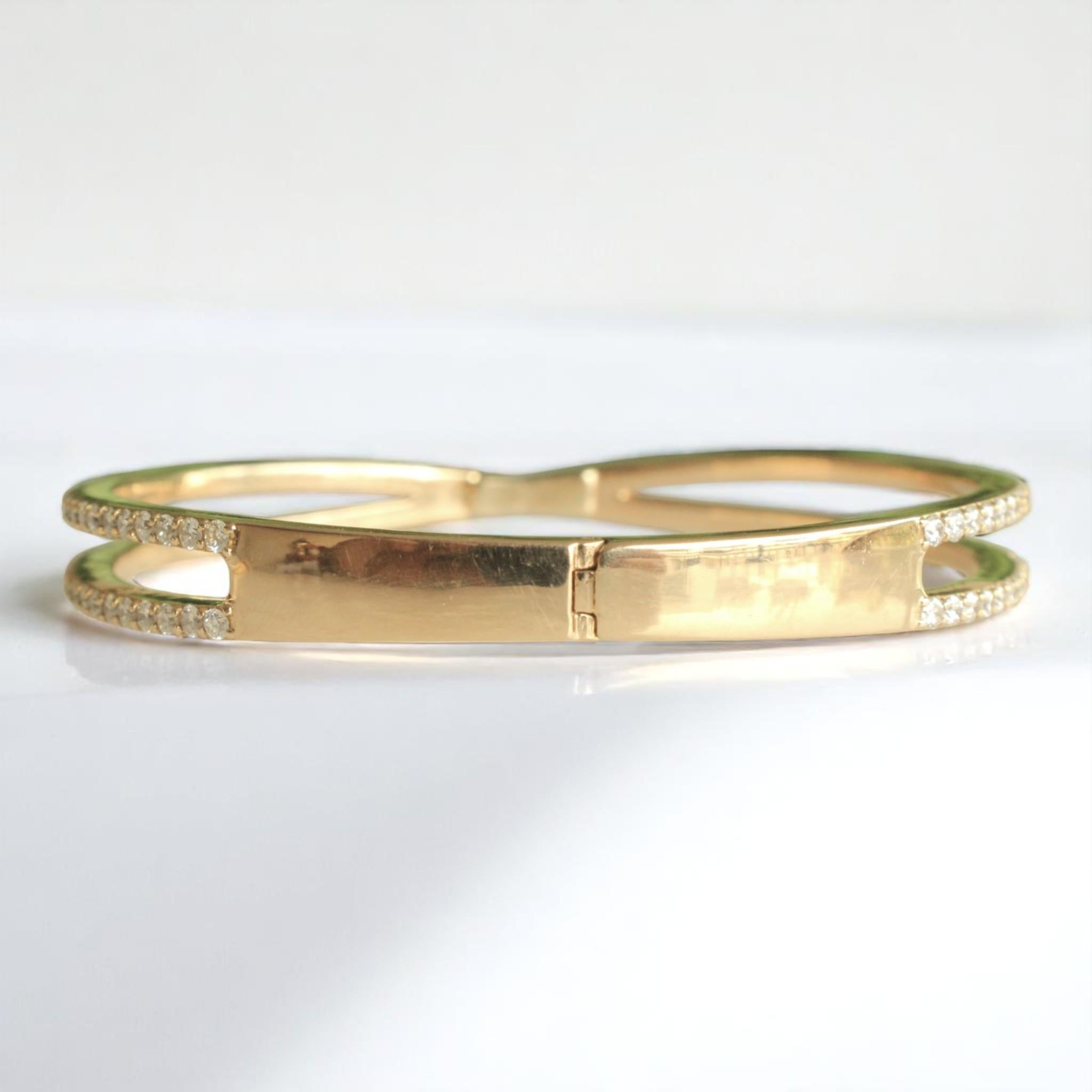 Crossover Diamond Bracelet in 14k Solid Gold (Certified) For Sale 2