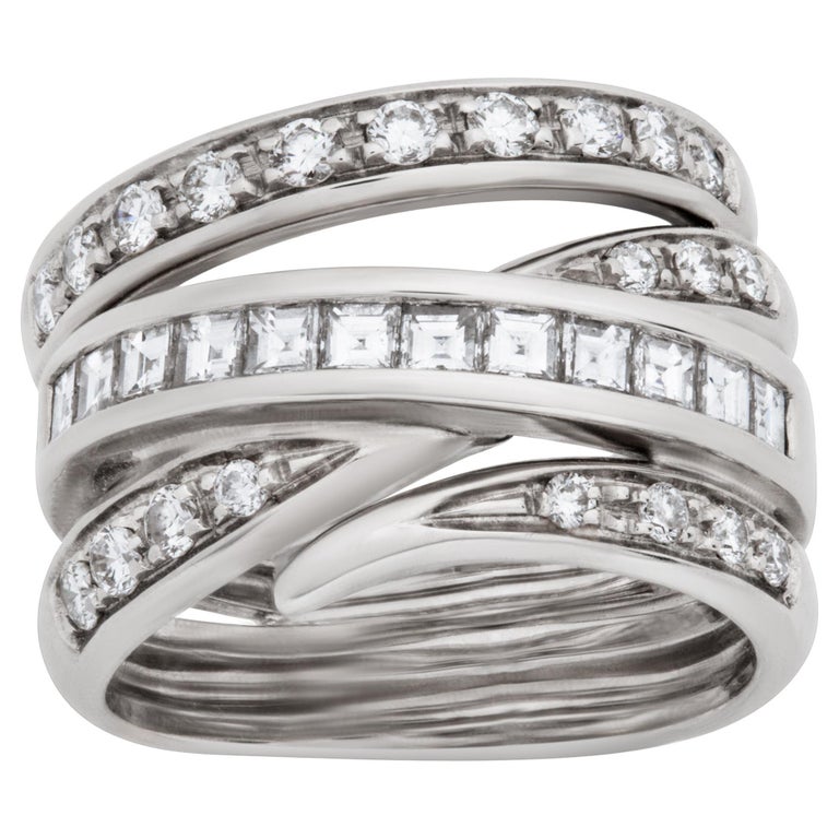 krullen Kader mesh Crossover Diamond Ring in 18k White Gold 2.10 Carats in Diamonds For Sale  at 1stDibs