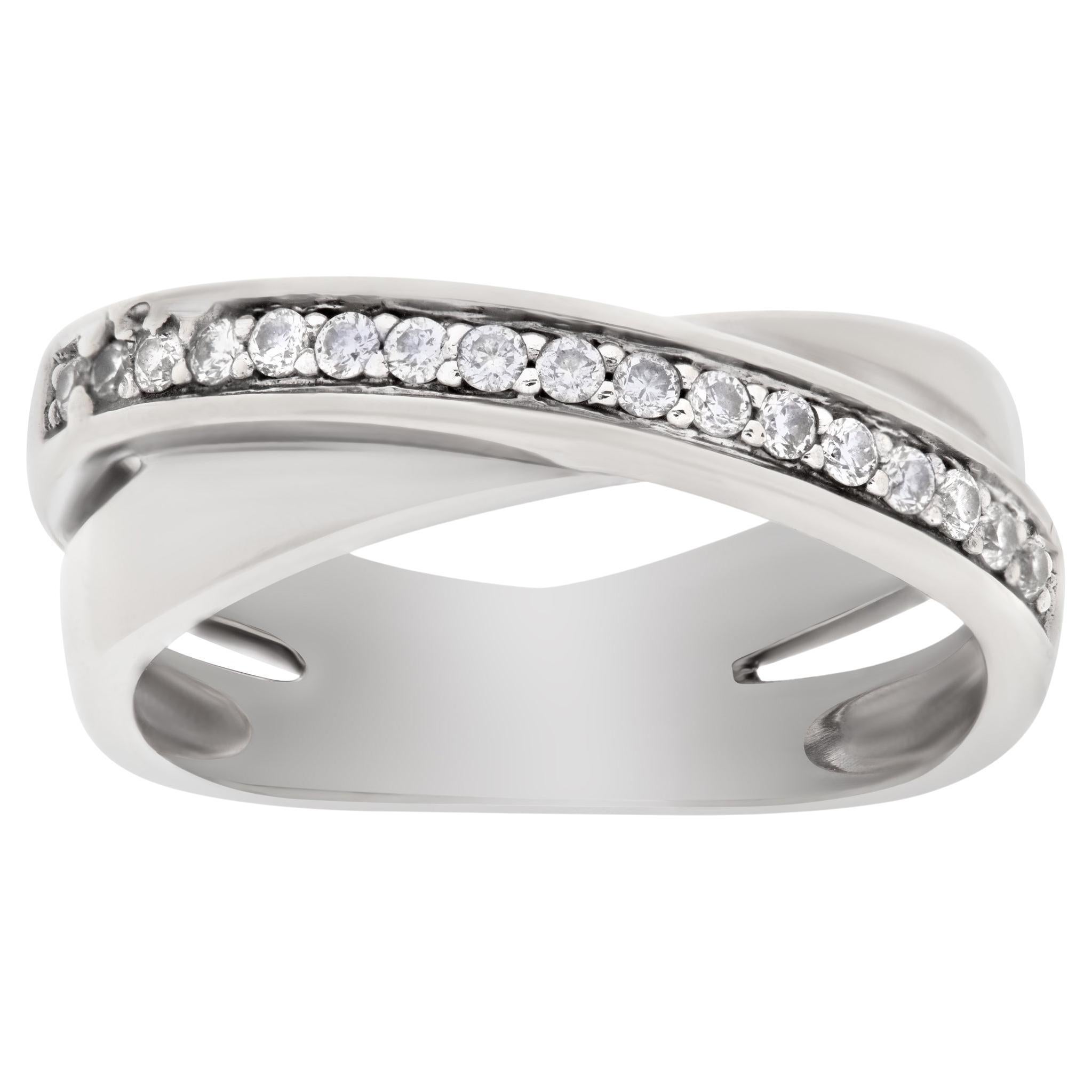 Crossover Diamond Ring in 18k White Gold For Sale