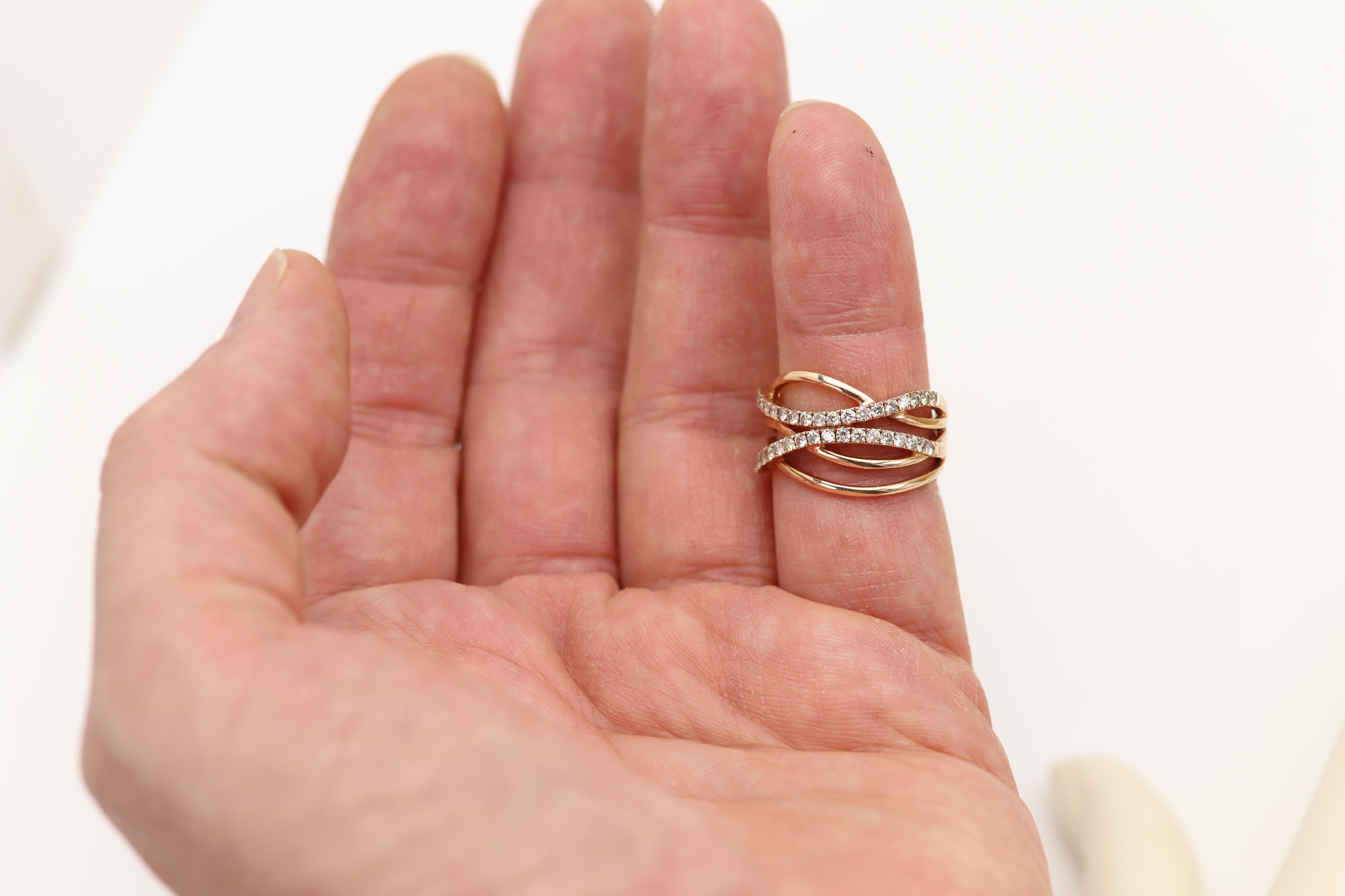 De las mujeres Anillo Cruzado Diamantes Naturales Oro Rosa 14 Kilates dedo talla 8 en venta