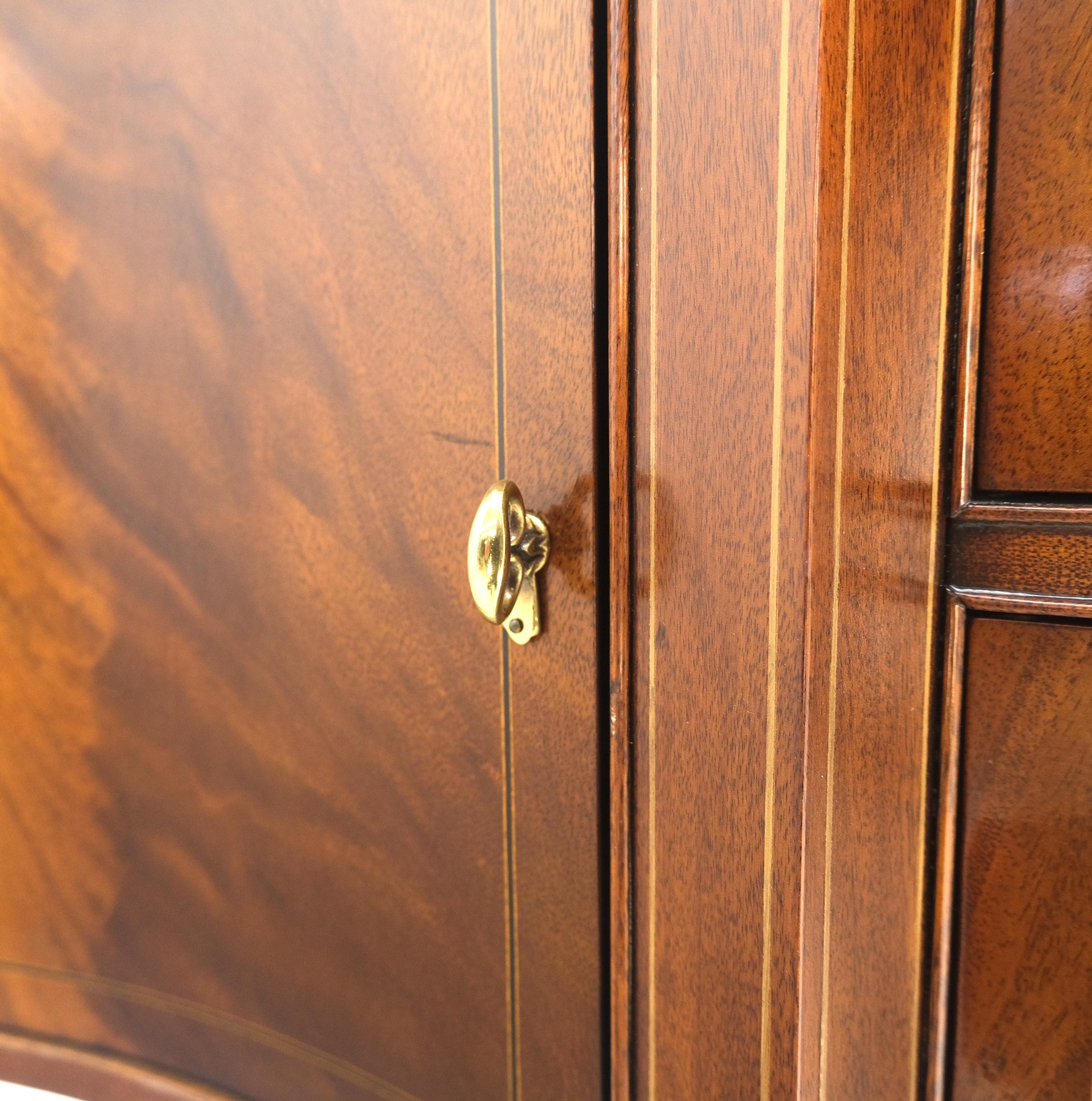 Laccato Credenza con sedia in Hickory in stile Feder in mogano Crotch MINT! in vendita