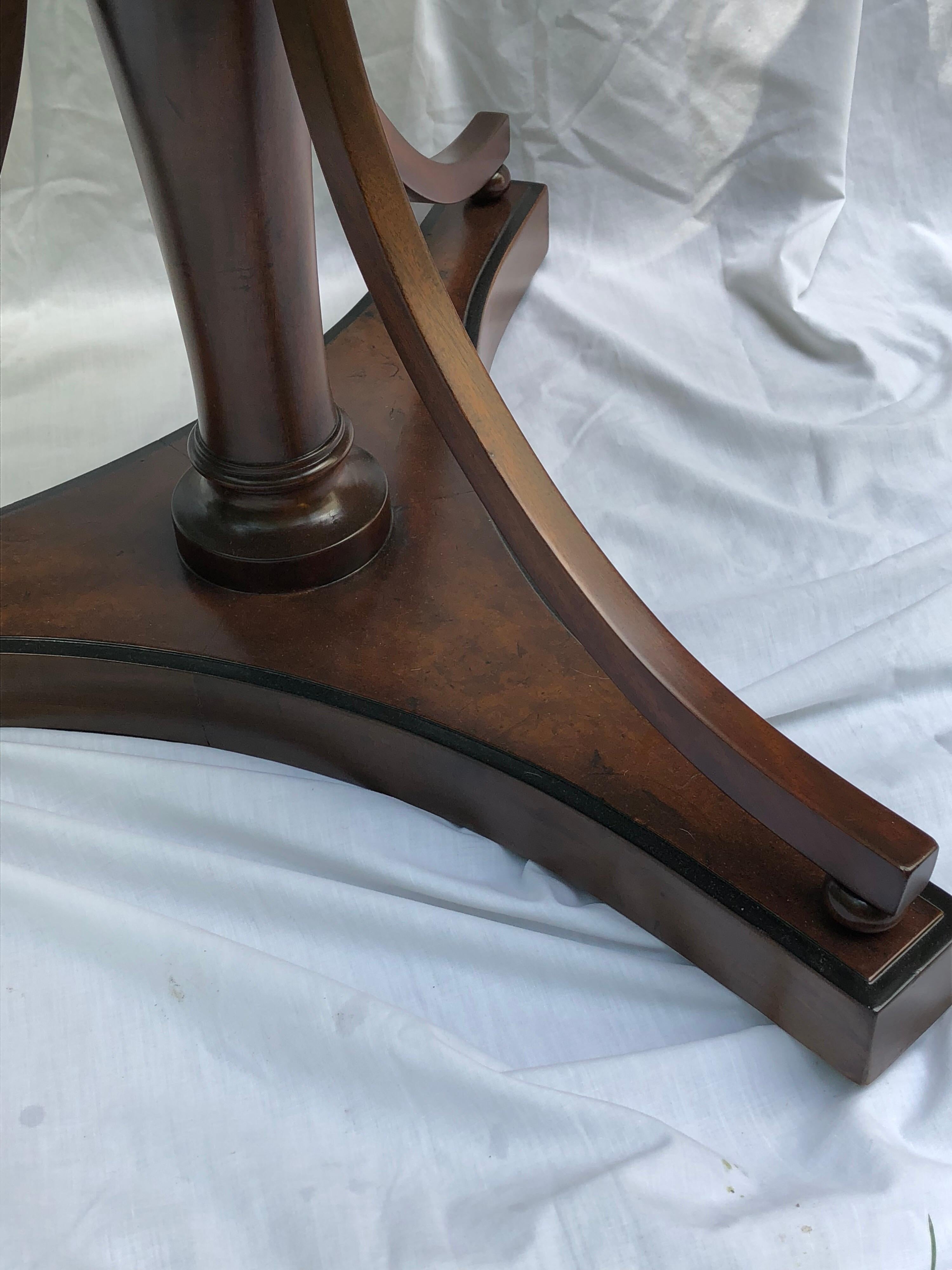 Mid-20th Century Octagonal Crotch Mahogany Sheraton-Style Table For Sale