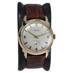 Retro Croton 14Kt. Solid Gold Art Deco Round Wristwatch in New Condition, circa 1950's