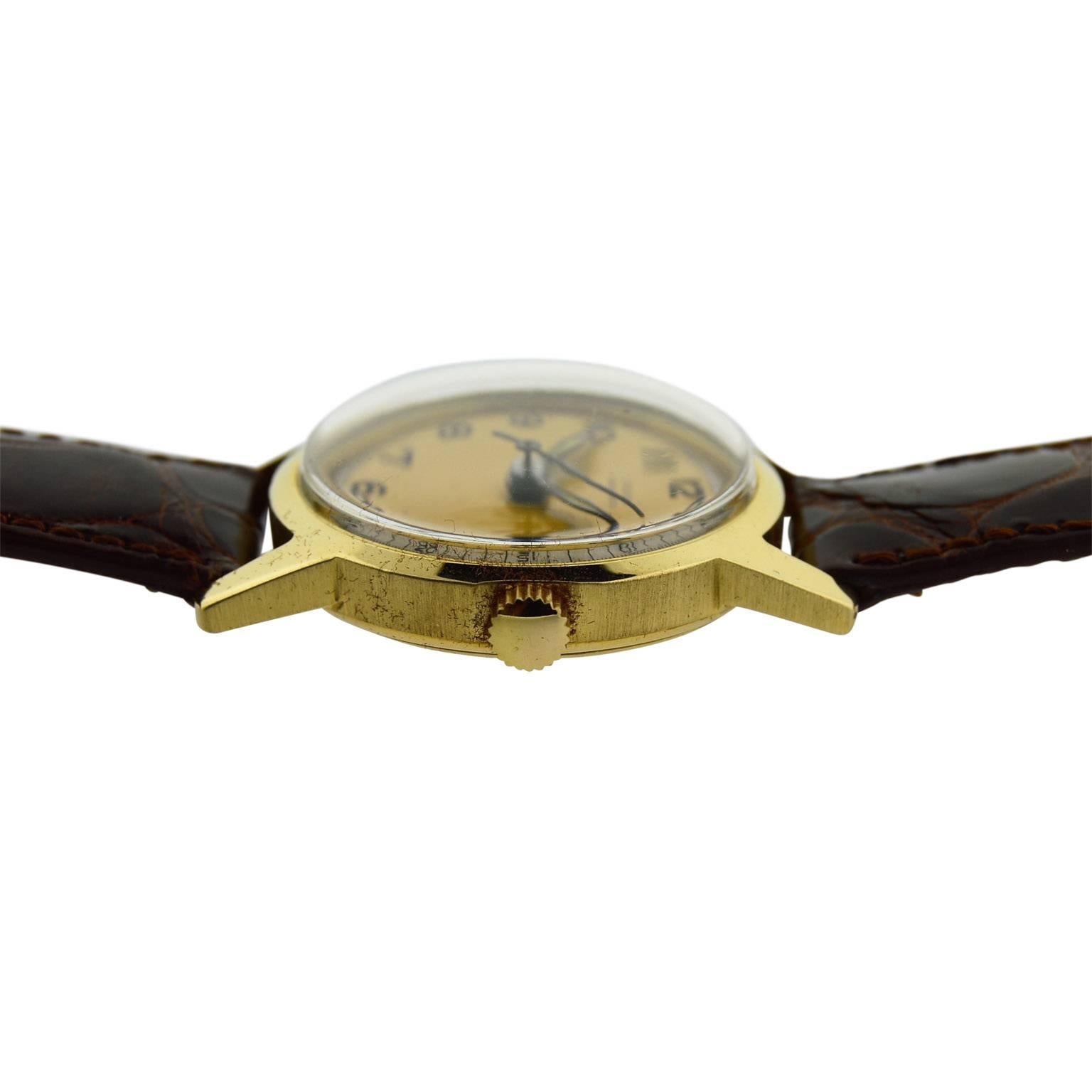 Art Deco Croton Yellow Gold Aquamedico Original Dial Manual Wind Watch, 1950s For Sale