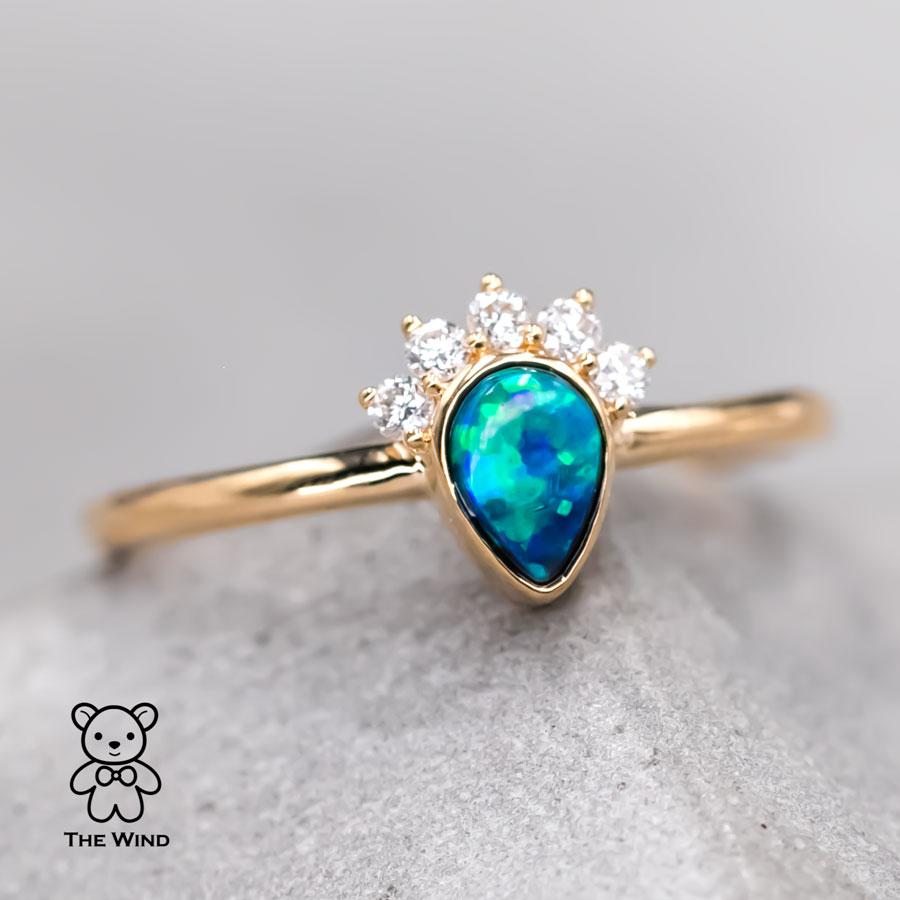 Crown Design Australian Black Opal Diamond Engagement Wedding Ring 18K Yellow Go In New Condition For Sale In Suwanee, GA