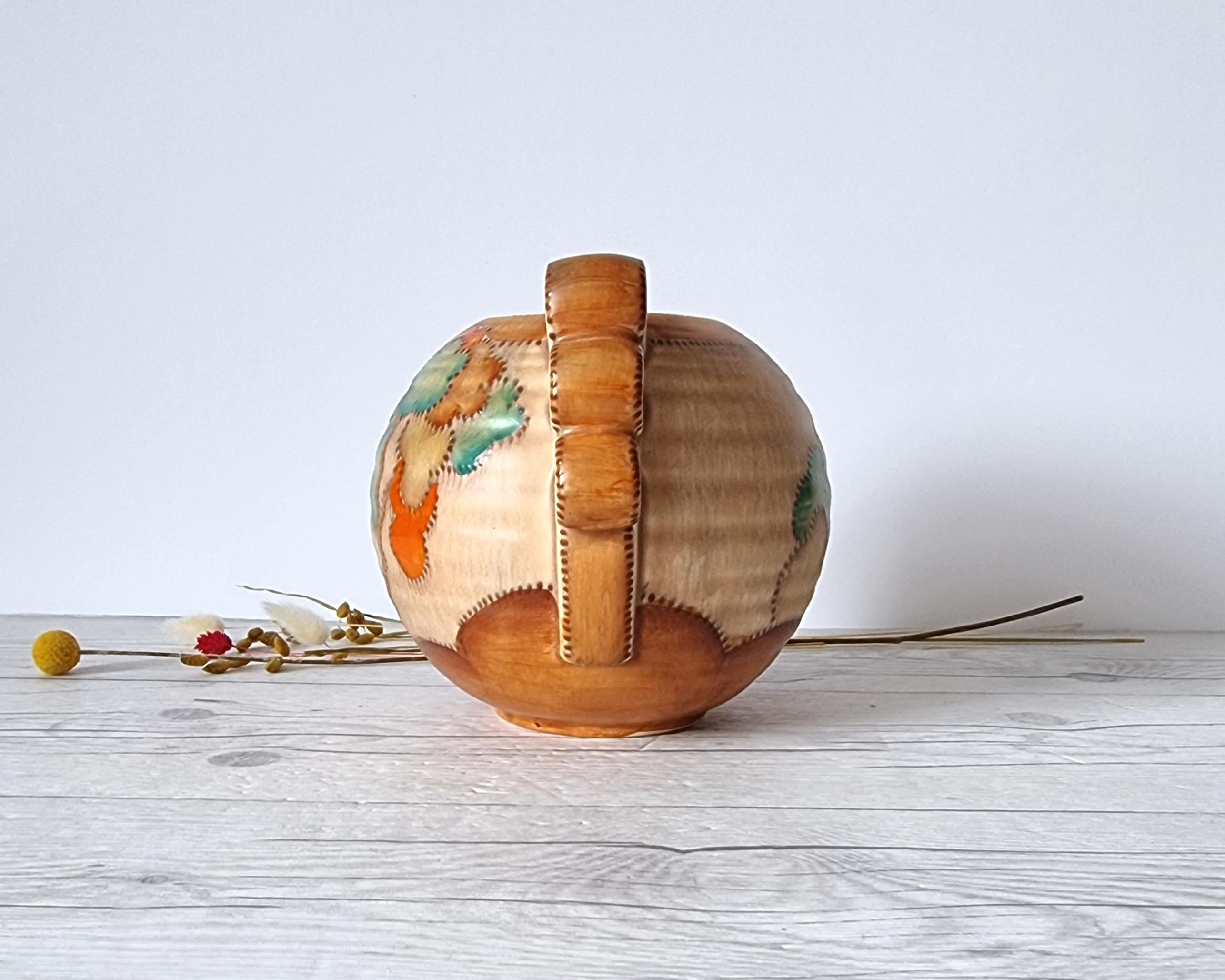 20th Century Crown Devon, Att. Ditmar Urbach, Art Deco Stylised Stitch Tree Décor Globe Vase