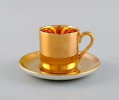 Crown Devon, England, Mocha Service in Gold-Painted Porcelain for 11 People