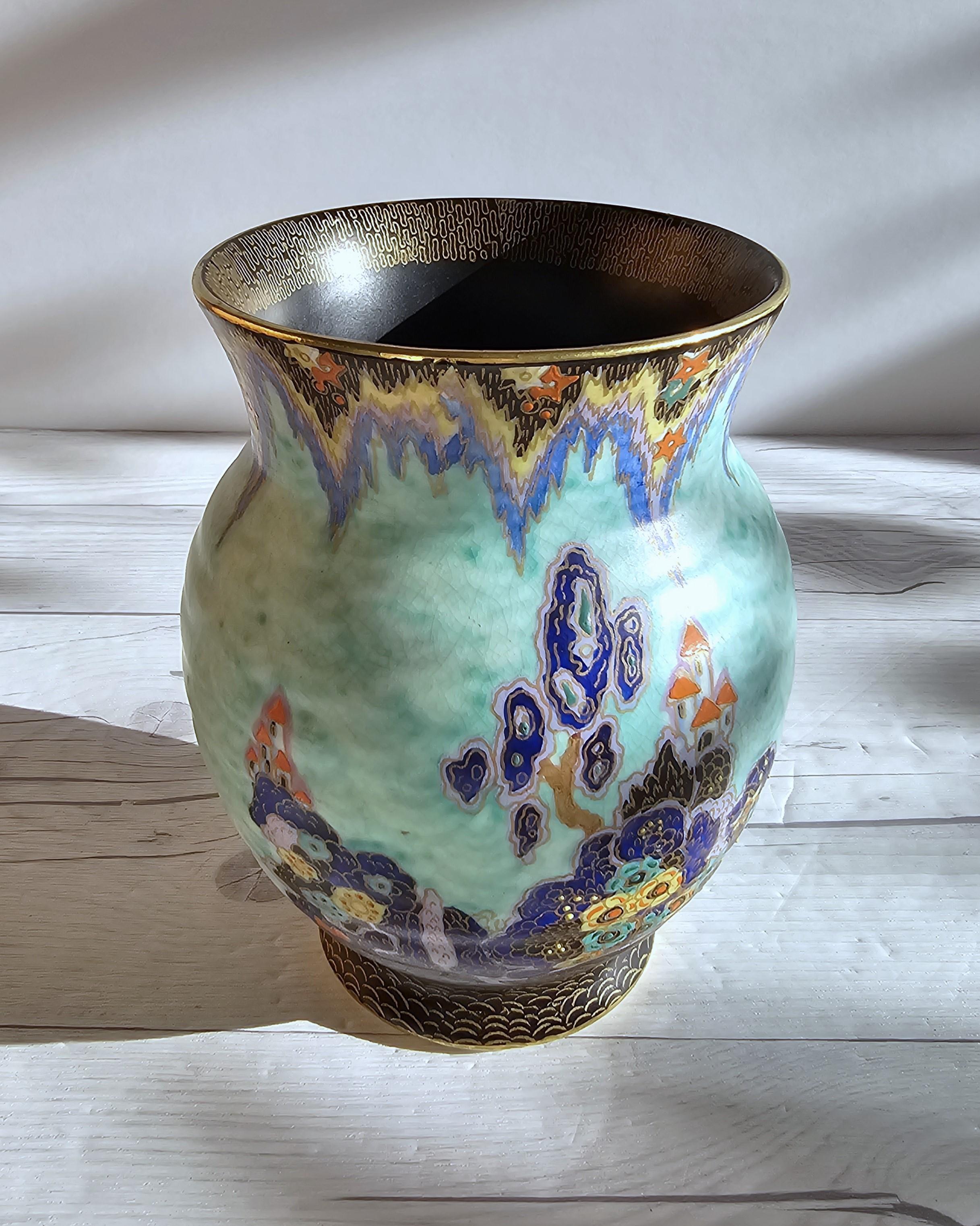 Vase Art déco Crown Devon, série Mattajade Fairyland d'Enoch Boulton, années 1930 en vente 3