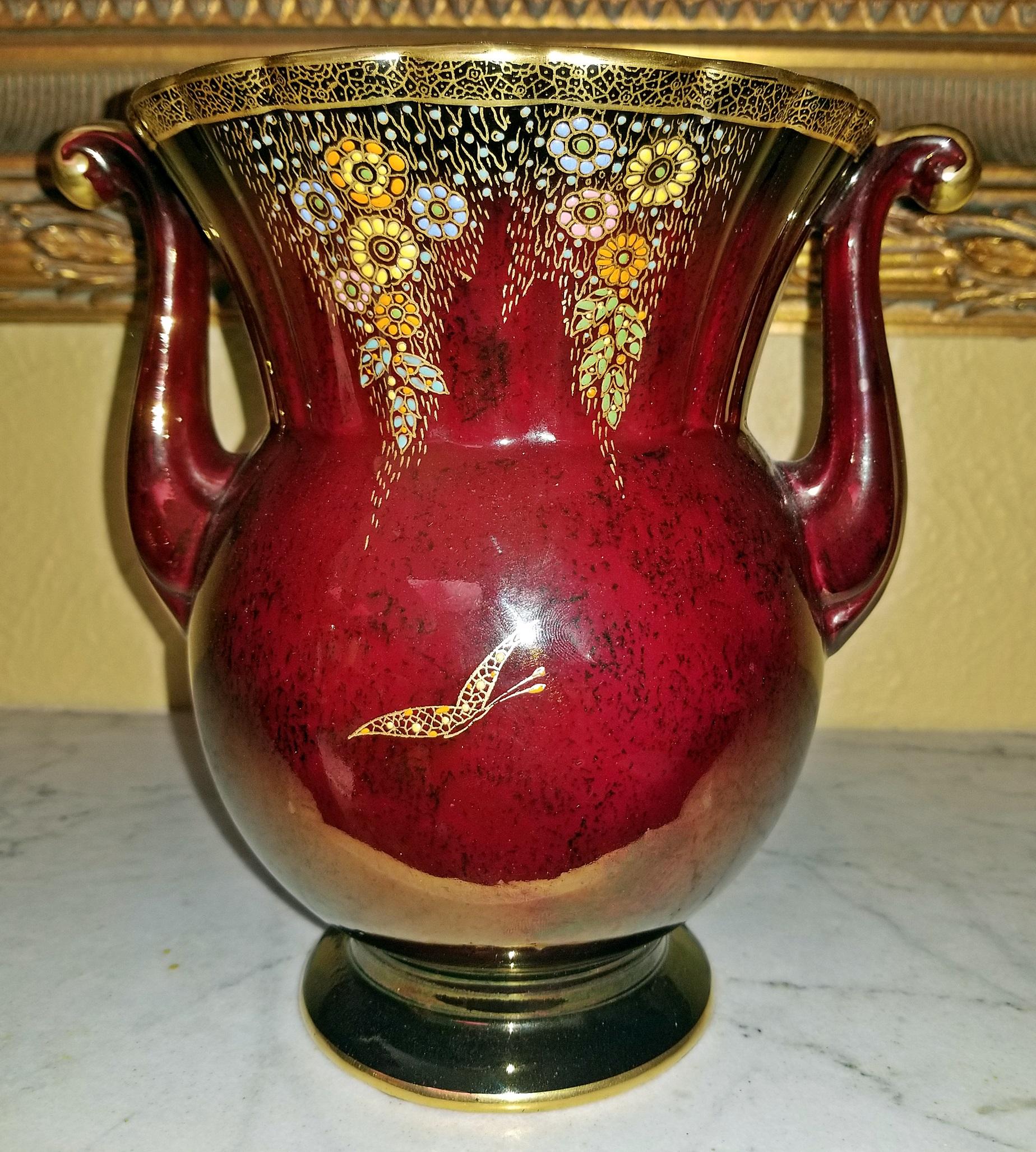 Crown Devon Rouge Lustre Double Handled Vase In Excellent Condition In Dallas, TX
