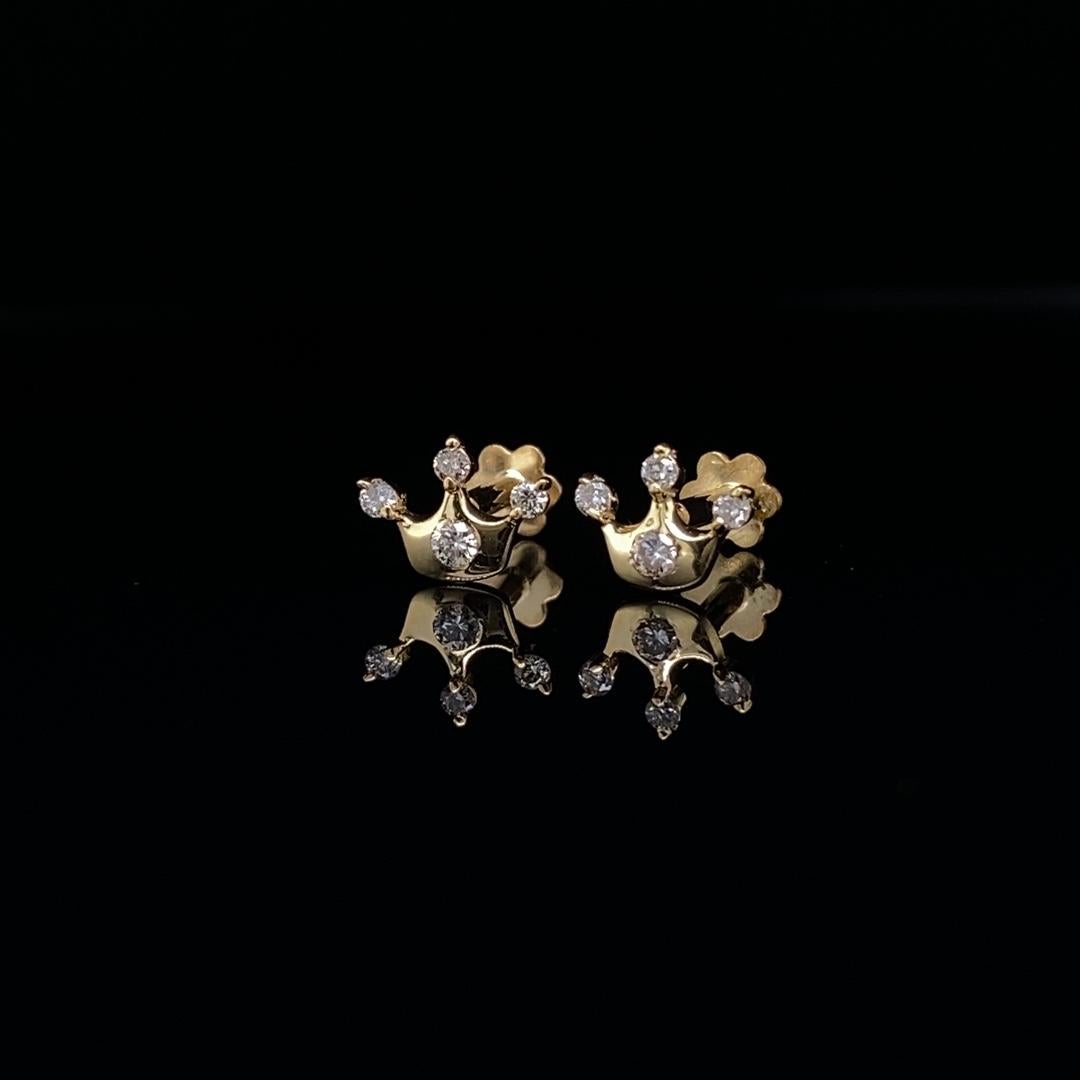 Crown Diamant-Ohrringe für Mädchen (Mädchen/Toddler) aus 18 Karat massivem Gold im Zustand „Neu“ im Angebot in New Delhi, DL