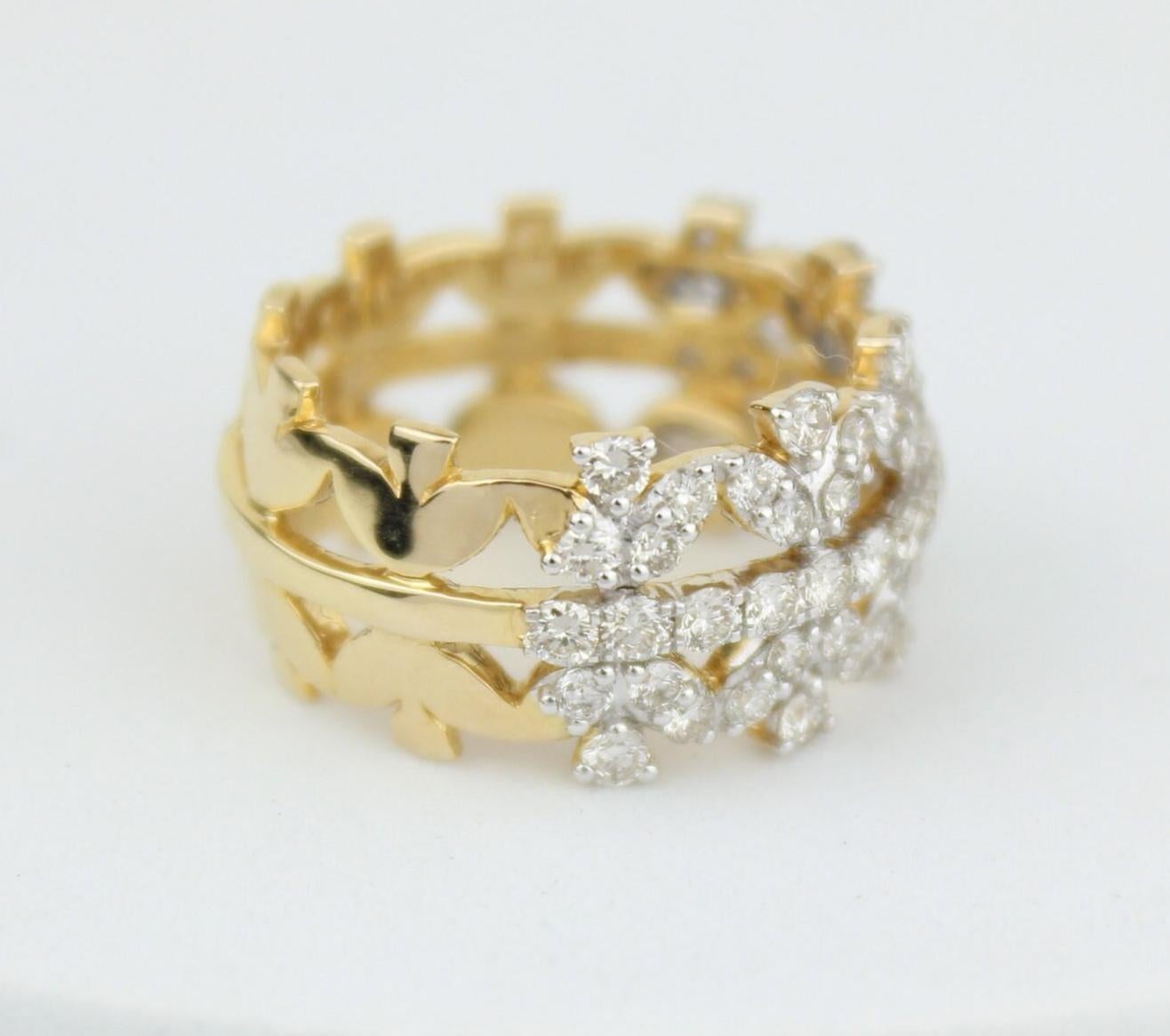 Taille ronde Bague à couronne de diamants en or massif 14K (certifié) en vente