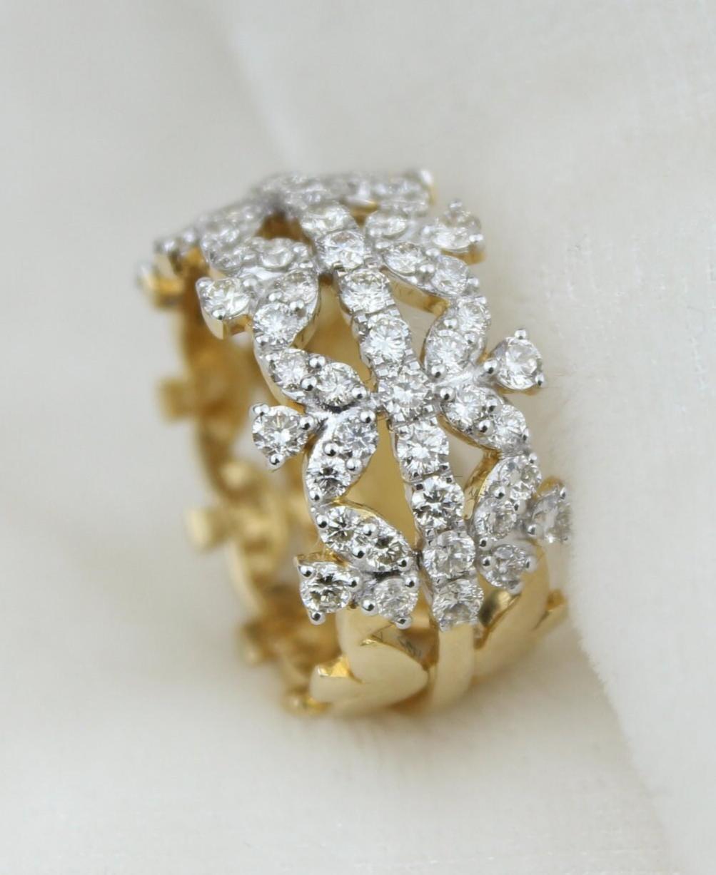 Bague à couronne de diamants en or massif 14K (certifié) Pour femmes en vente