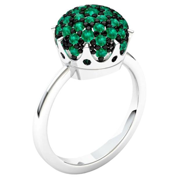 Crown Emerald Elegant White 18K Gold Ring for Her for Him For Sale