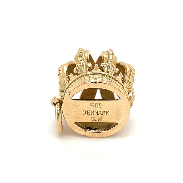 Pandora gold crown charm deals