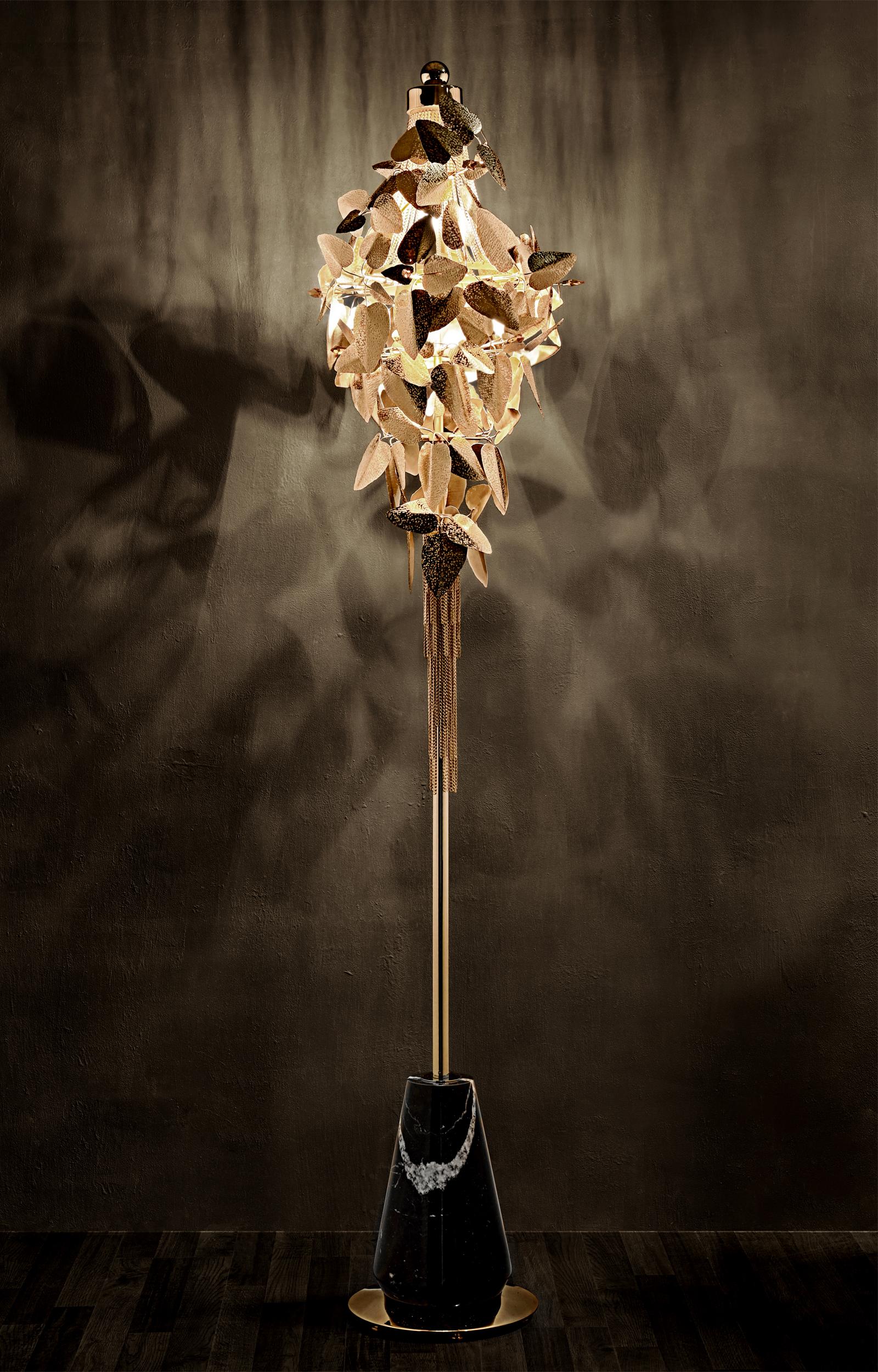 Lámpara de pie Crown Leaves con cristal de Swarovski Chapado en oro en venta