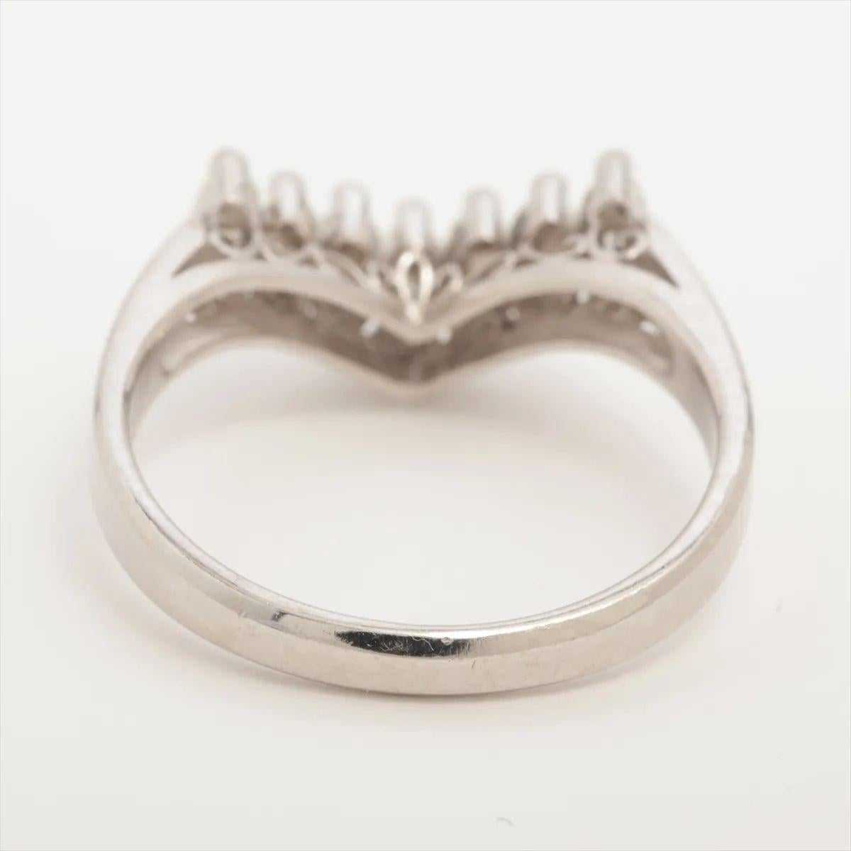 Taglio marquise Anello con diamante Crown Marquise in platino in vendita
