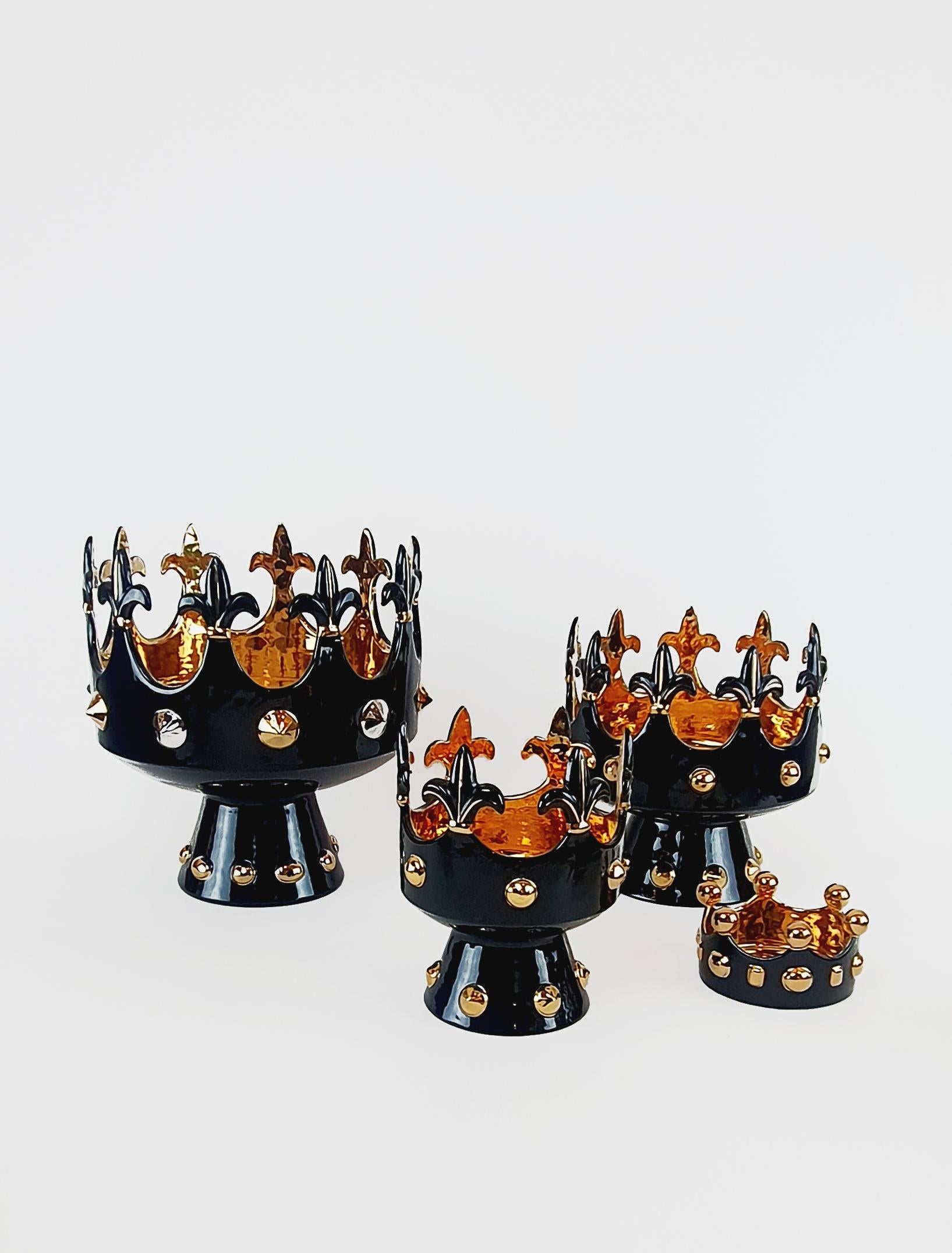 Moderna Ceramica Gatti 1928 Tazón Corona Cesta Hecho a Mano Cerámica Oro Negro Flores Esmaltado en venta