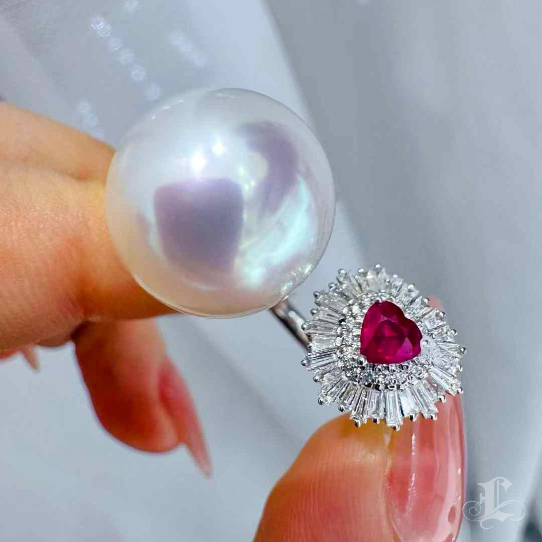 Uncut 【Crown Radiance】Crown of Heart Aurora South Sea Pearl Ring For Sale