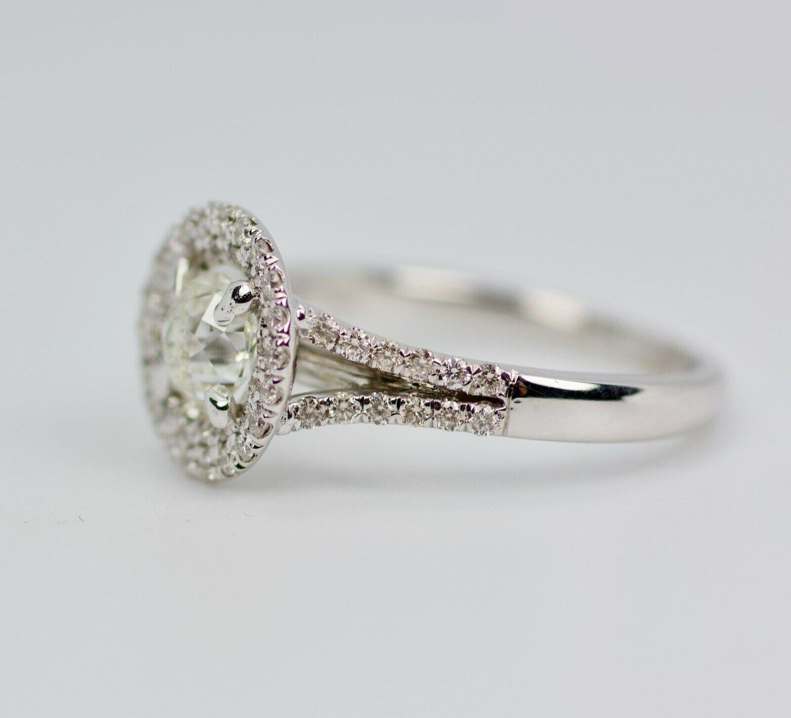 14k White Gold Round Crown Of Light Diamond Verlobungsring

Ringgröße 6.25

3.4 Grams 

Crown Of Light Cut Diamonds .72 Carats Total Weight 

Color: I 

Klarheit: Si2

Runder weißer Brillantschliff Diamanten 0::50 Karat Gesamtgewicht



Dieser