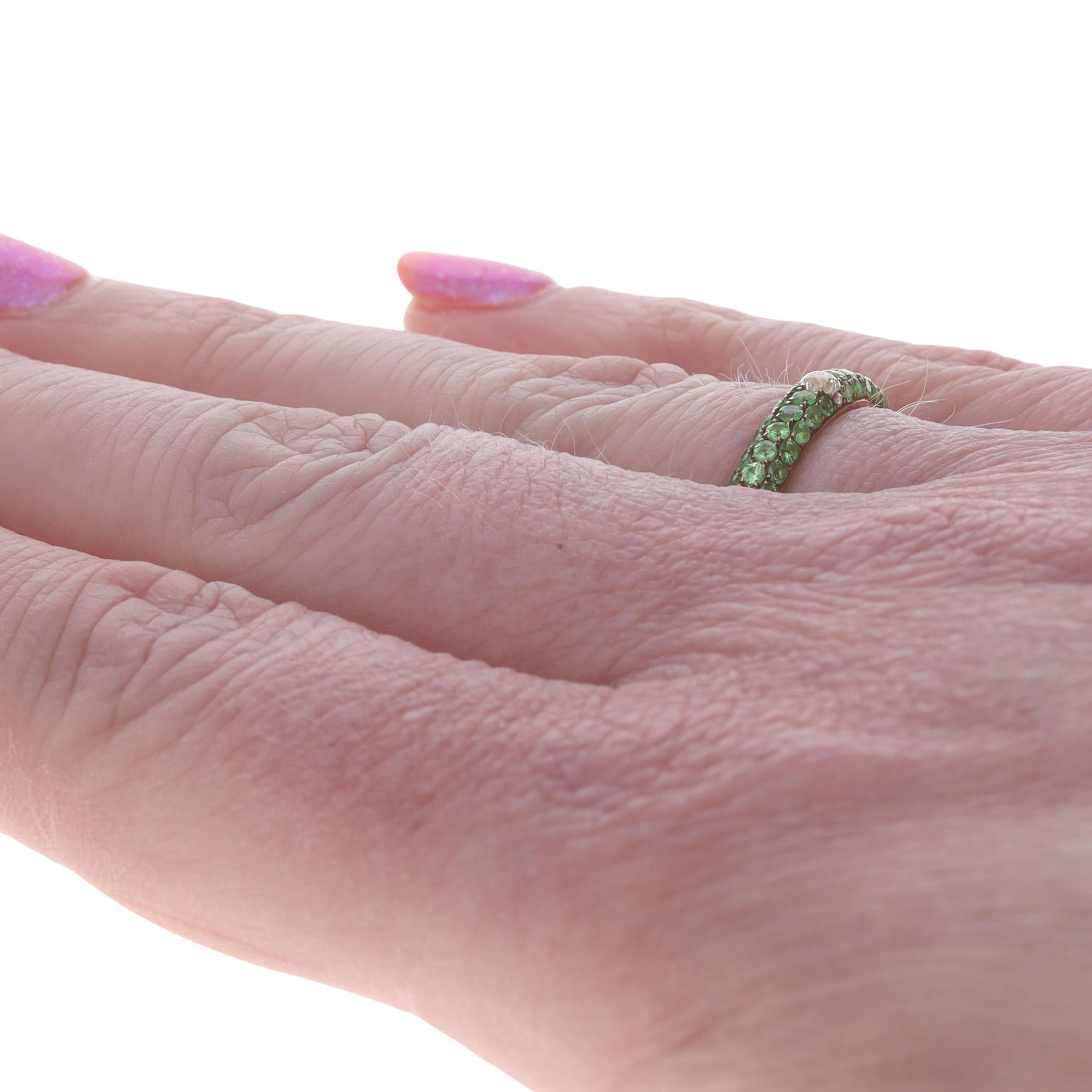 Donna Crown of Light Anello impilabile con granato e diamante in oro giallo 14k da 0,75 ct. in vendita