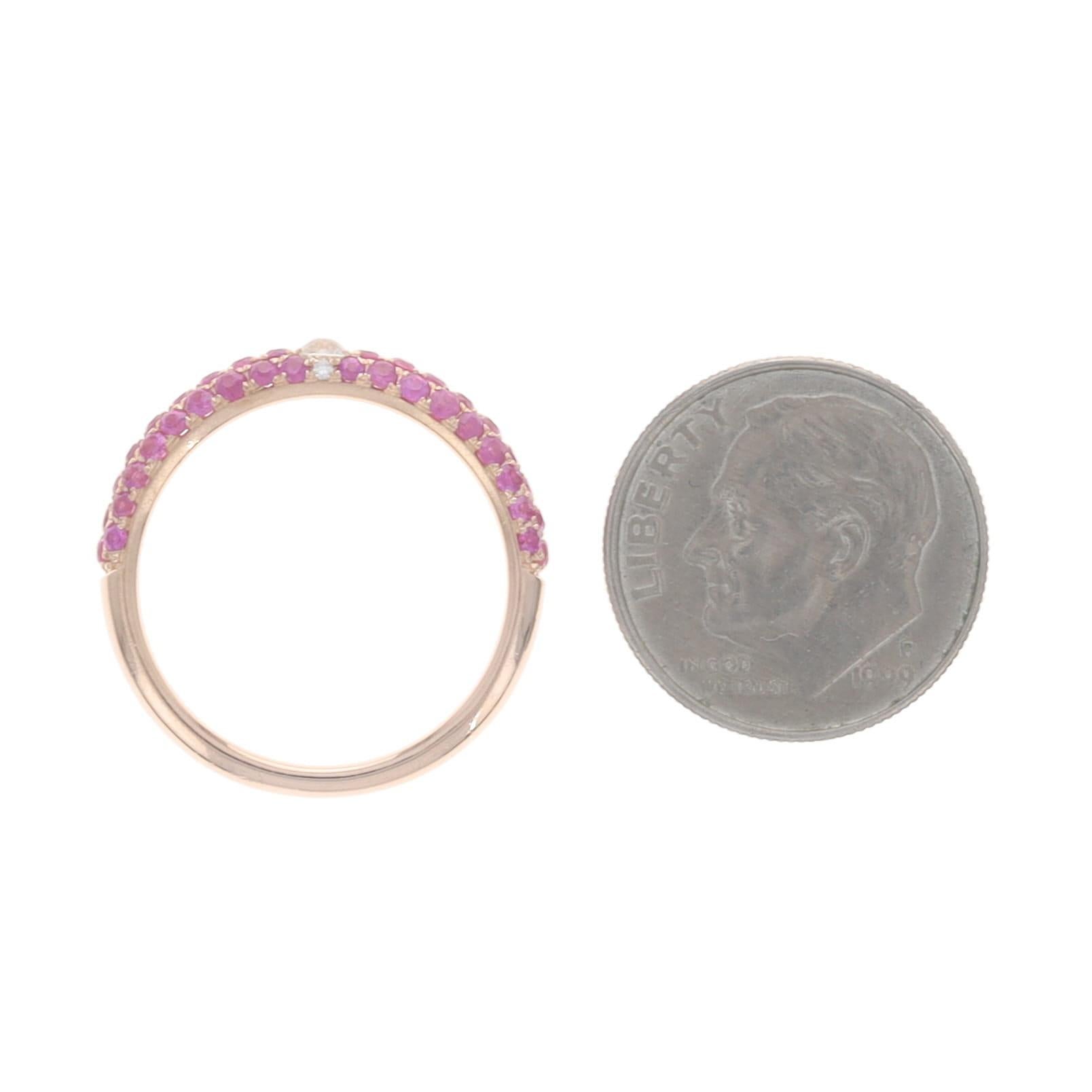 Crown of Light Anello impilabile con diamante e zaffiro in oro rosa 14k da 0,96 ct. in vendita 1