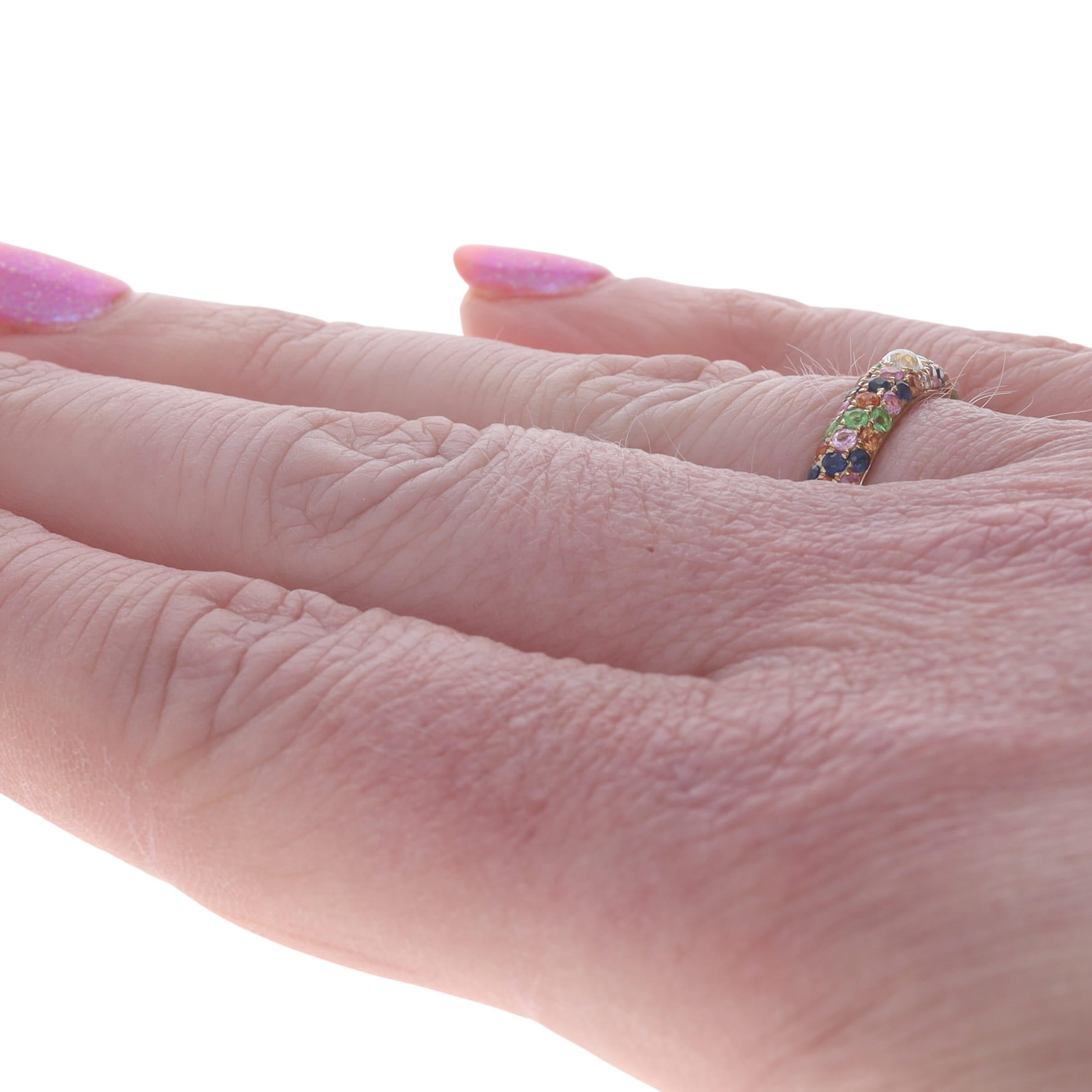 Donna Crown of Light Anello impilabile con diamante e zaffiro in oro giallo 14k da 0,95 ct. in vendita