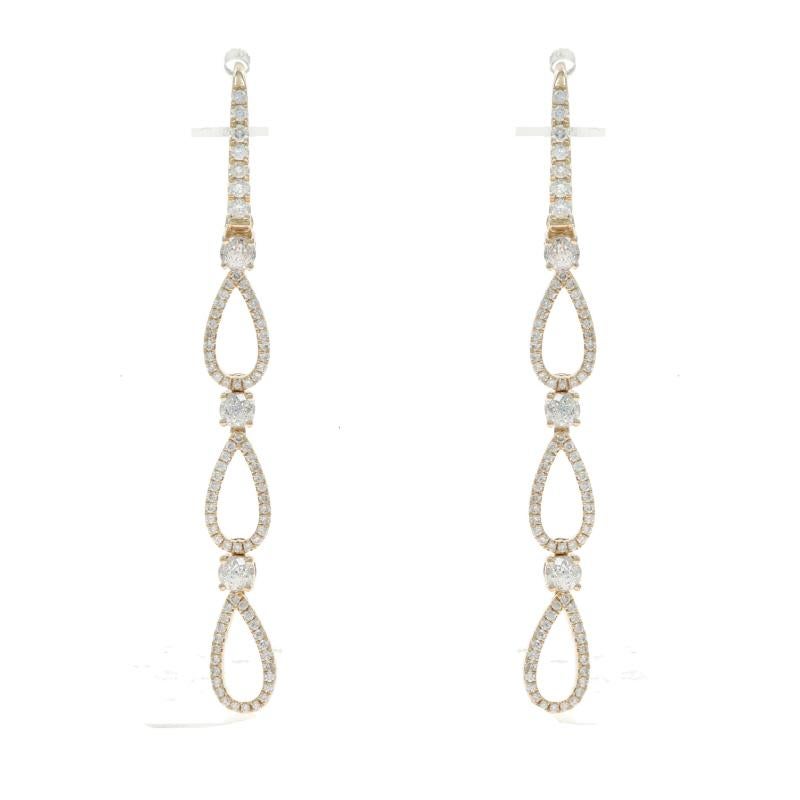 Marke: Krone des Lichts
Design/One:  Tautropfen-Baumel-Ohrringe

Metallgehalt: 14k Gelbgold

Informationen zu Stein

Natürliche Diamanten
Karat(e): .90ctw
Schliff: Kronenbrillant
Farbe: J - K
Reinheit: SI1 - SI2
Stein Anmerkung: Karatgewicht